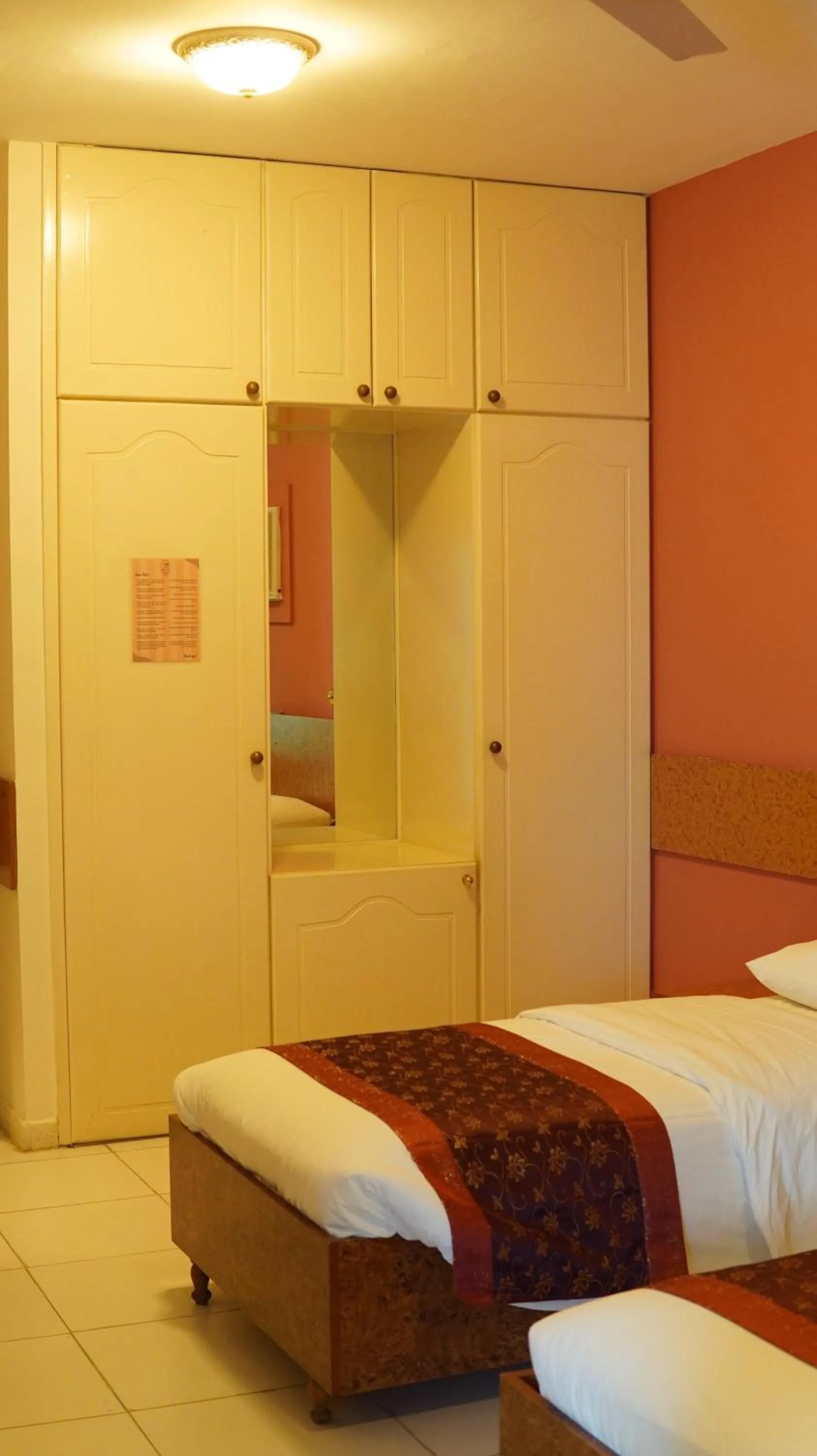 Bed in Hotel Summersands Al Wadi Al kabir