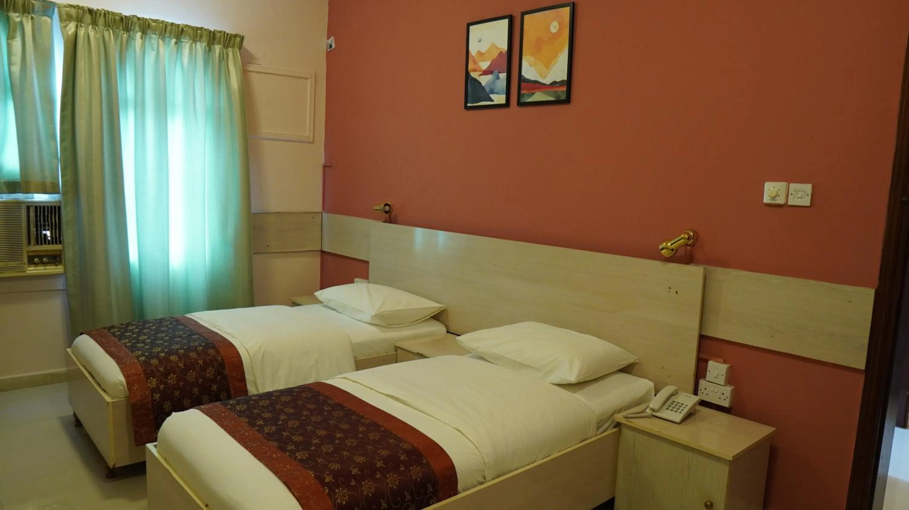 Bed in Hotel Summersands Al Wadi Al kabir