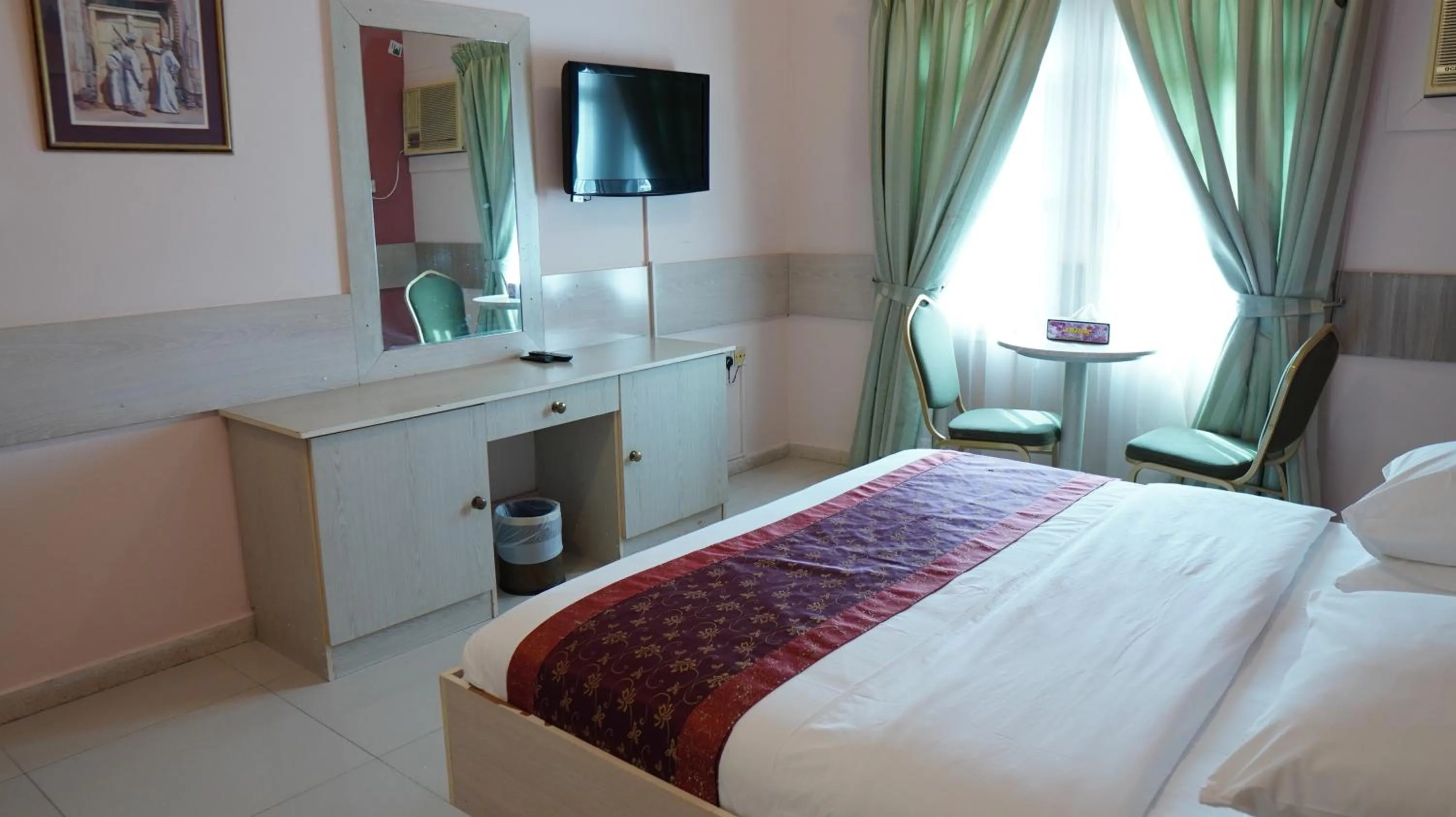 Bed in Hotel Summersands Al Wadi Al kabir