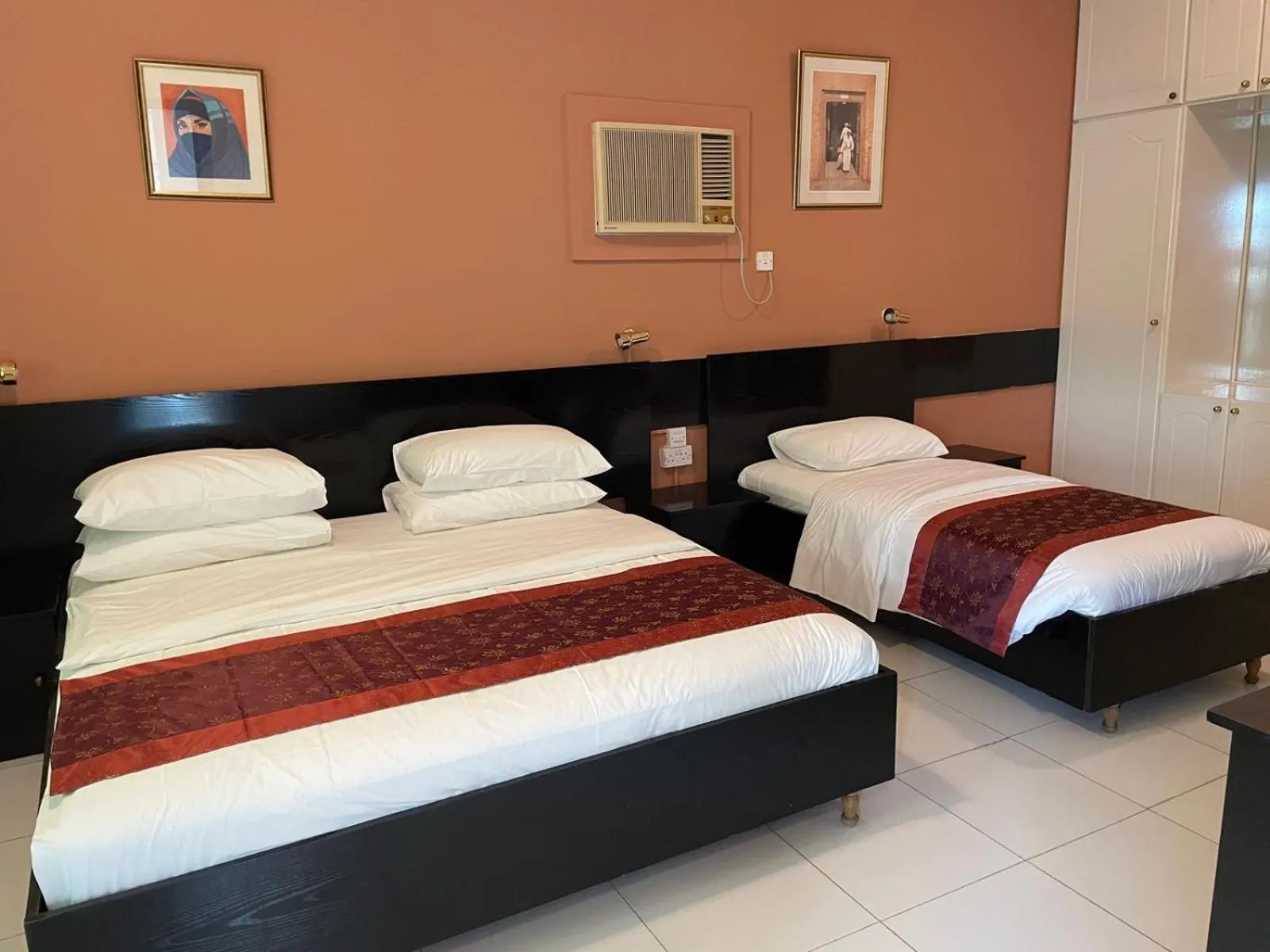 Bed in Hotel Summersands Al Wadi Al kabir