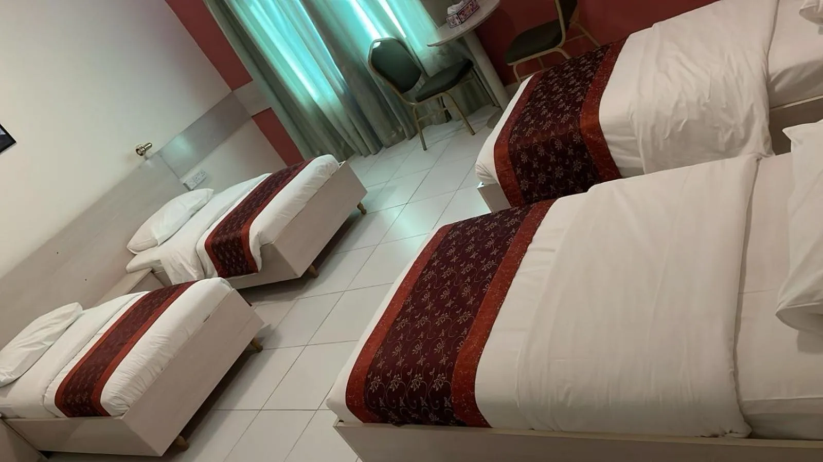 Bed in Hotel Summersands Al Wadi Al kabir