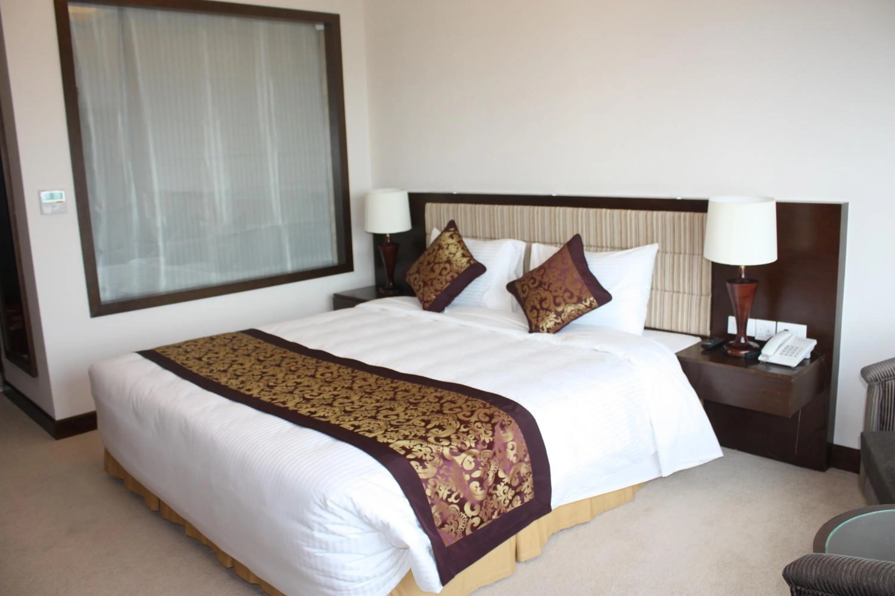 Photo of the whole room, Bed in Muong Thanh Luxury Song Lam Hotel