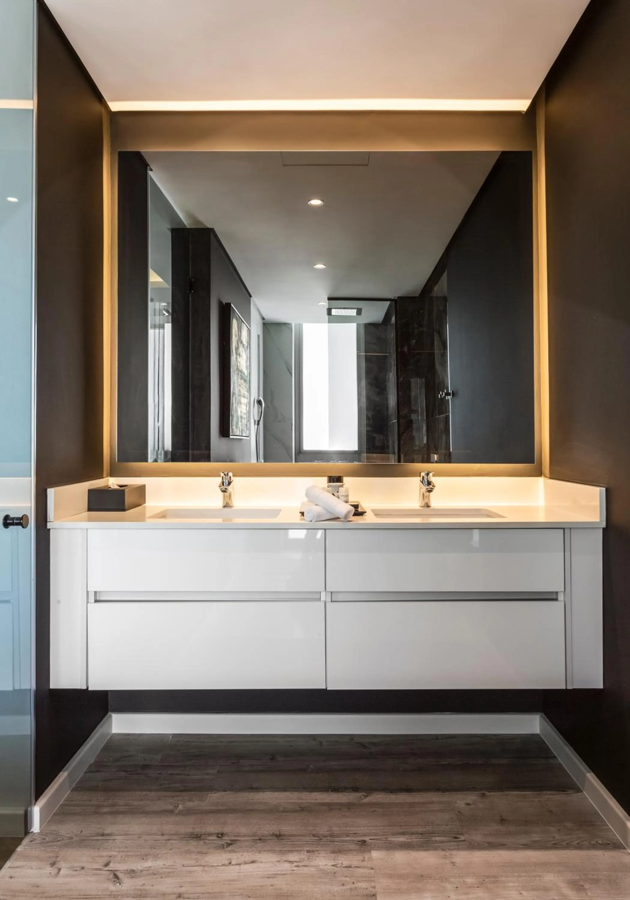 Bathroom in O' Two Hotel