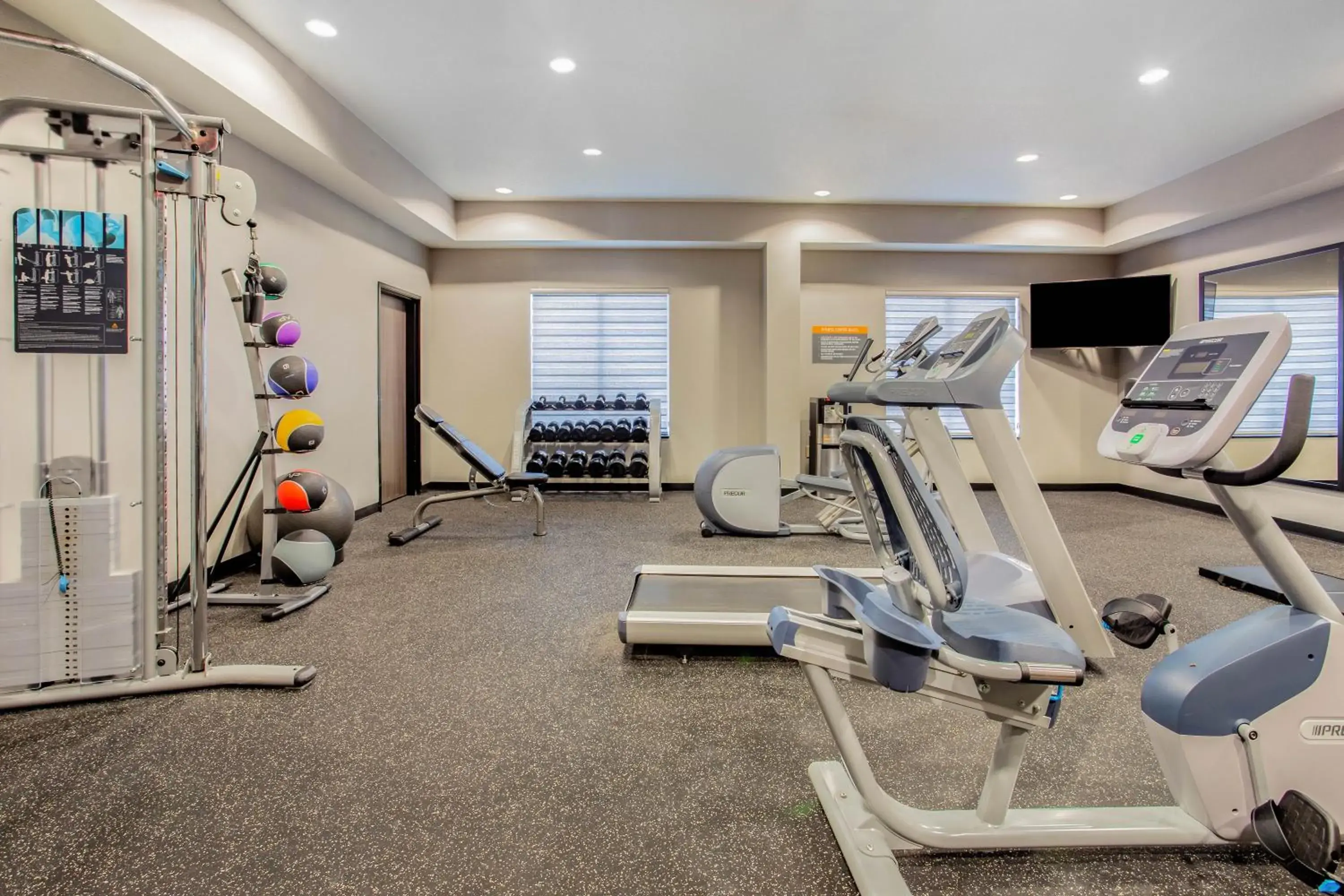 Fitness centre/facilities in La Quinta Inn & Suites by Wyndham Northlake Ft. Worth Fitness centre/facilities in La Quinta Inn & Suites by Wyndham Northlake Ft. Worth