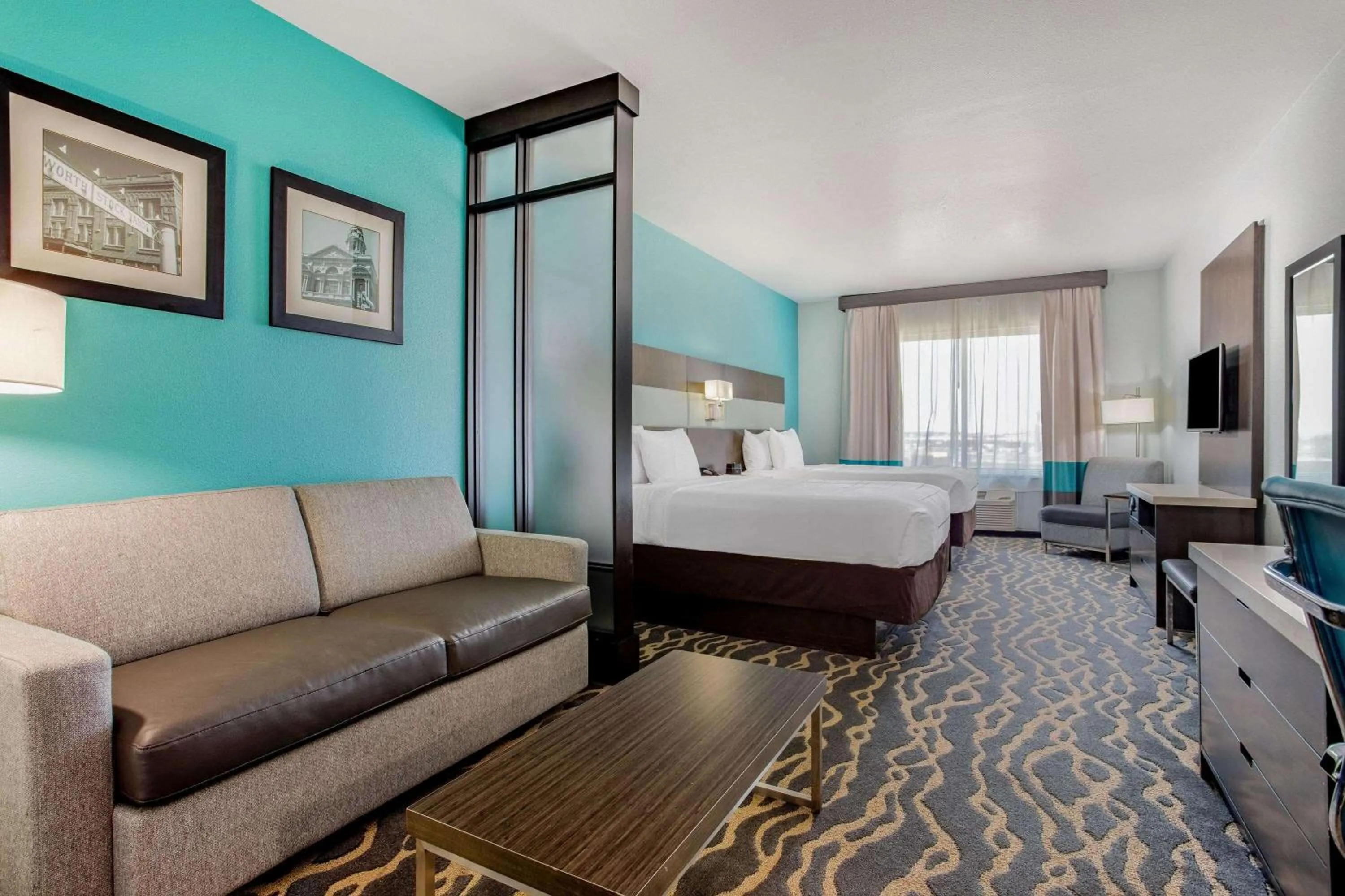 Photo of the whole room, Bed in La Quinta Inn & Suites by Wyndham Northlake Ft. Worth