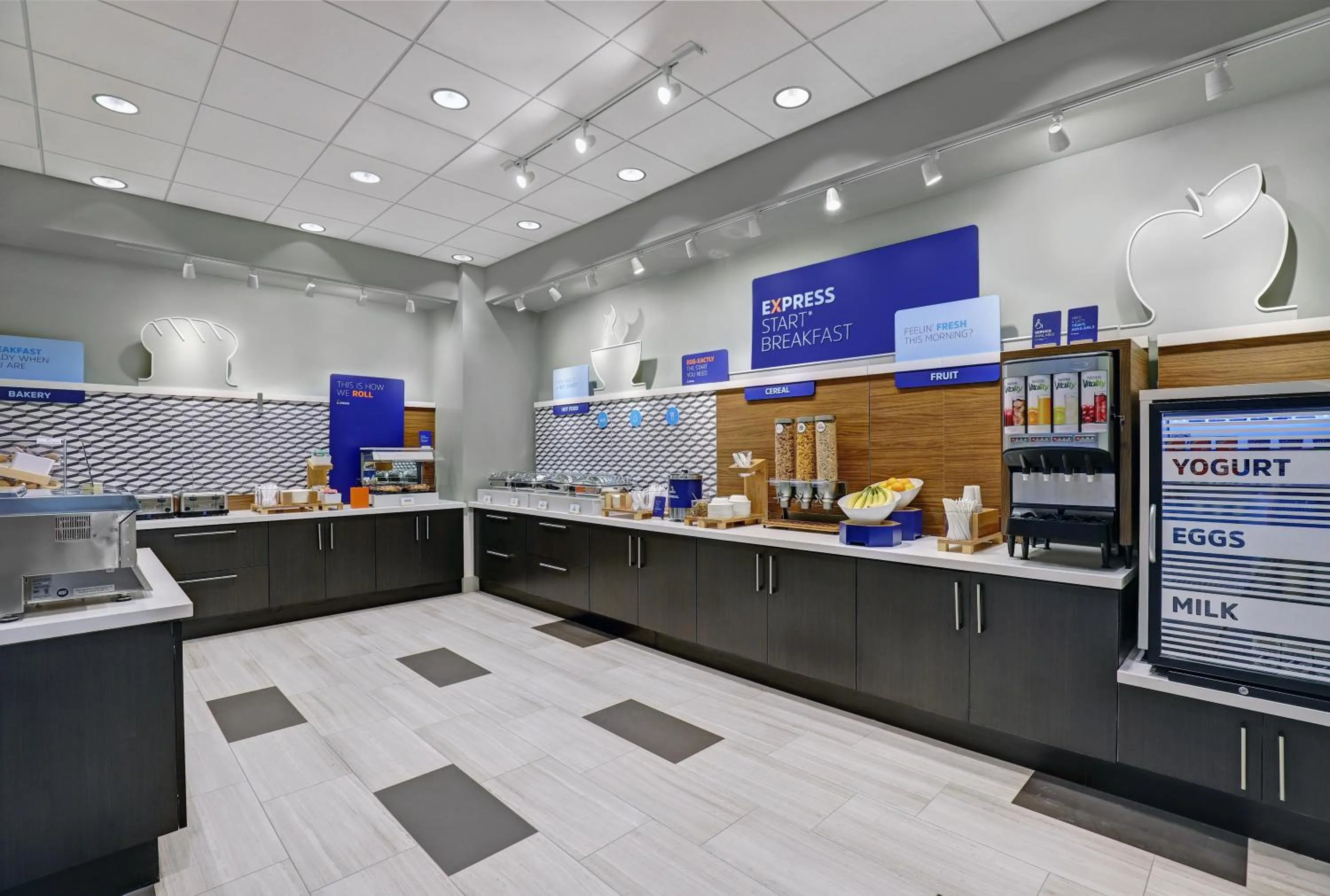 Breakfast in Holiday Inn Express - Kingston West by IHG