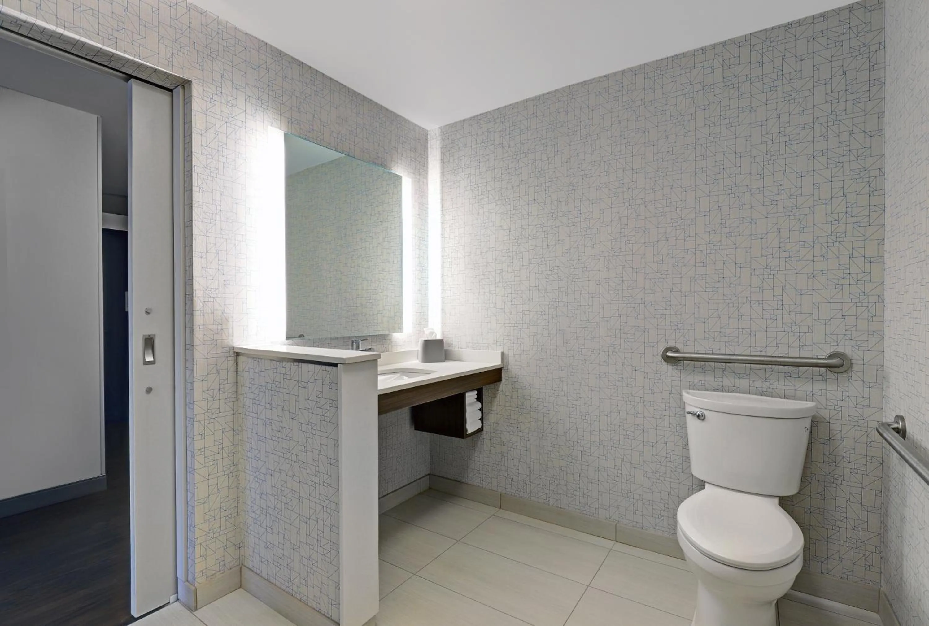 Photo of the whole room in Holiday Inn Express - Kingston West by IHG