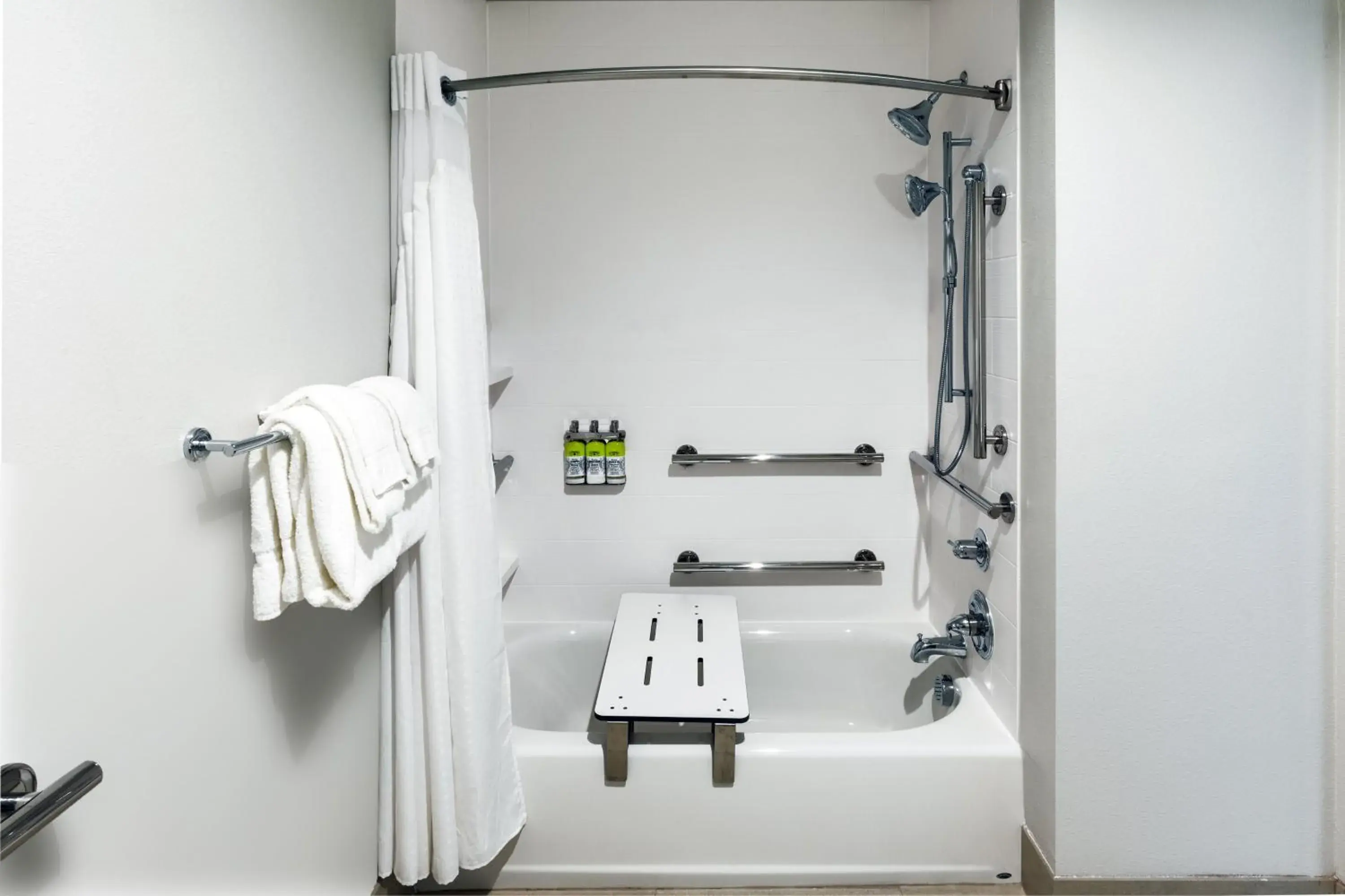 Studio King Suite with Mobility Accessible Tub - Non-Smoking in Holiday Inn Express & Suites - Denton - Sanger by IHG Studio King Suite with Mobility Accessible Tub - Non-Smoking in Holiday Inn Express & Suites - Denton - Sanger by IHG