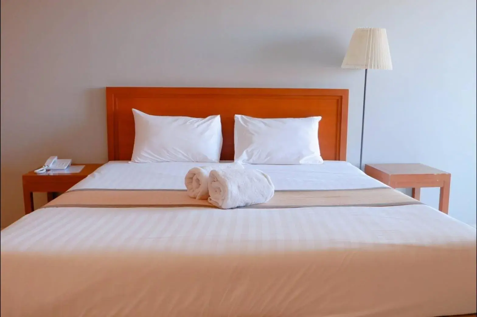 Bed in Phromsuk Hotel Ayutthaya Bed in Phromsuk Hotel Ayutthaya