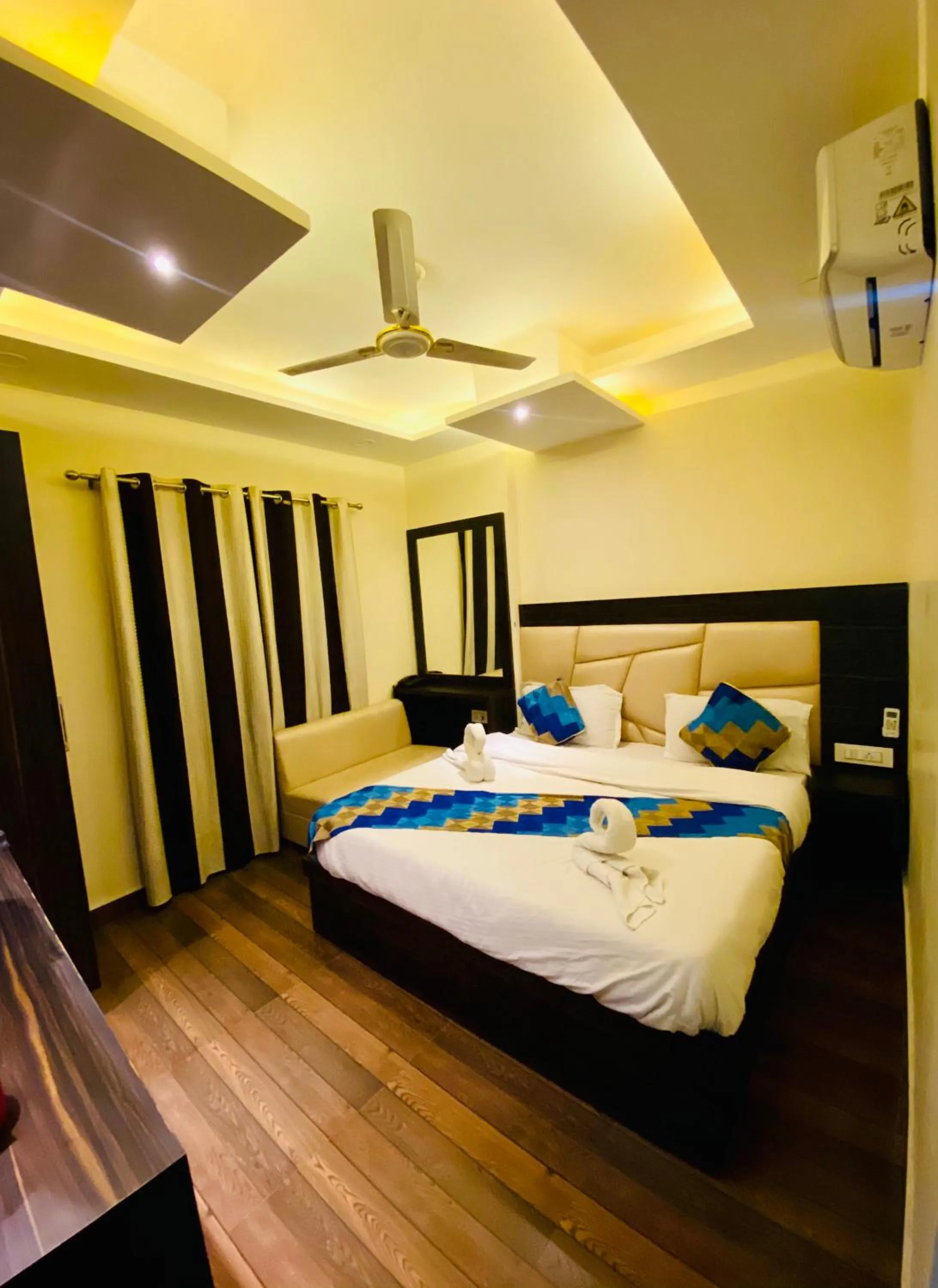 Bed in Hotel Kabir Residency