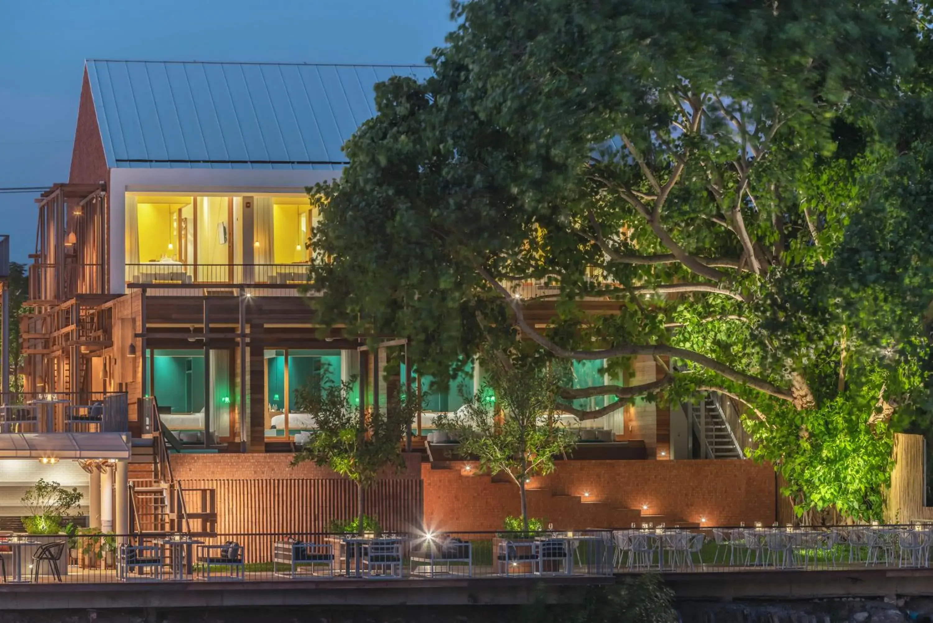 Restaurant/places to eat in Baan Pomphet Restaurant/places to eat in Baan Pomphet