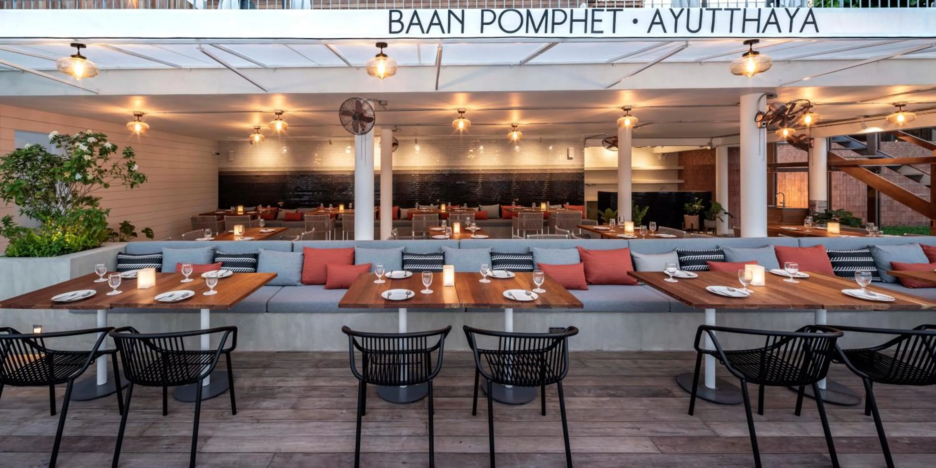 Lunch in Baan Pomphet