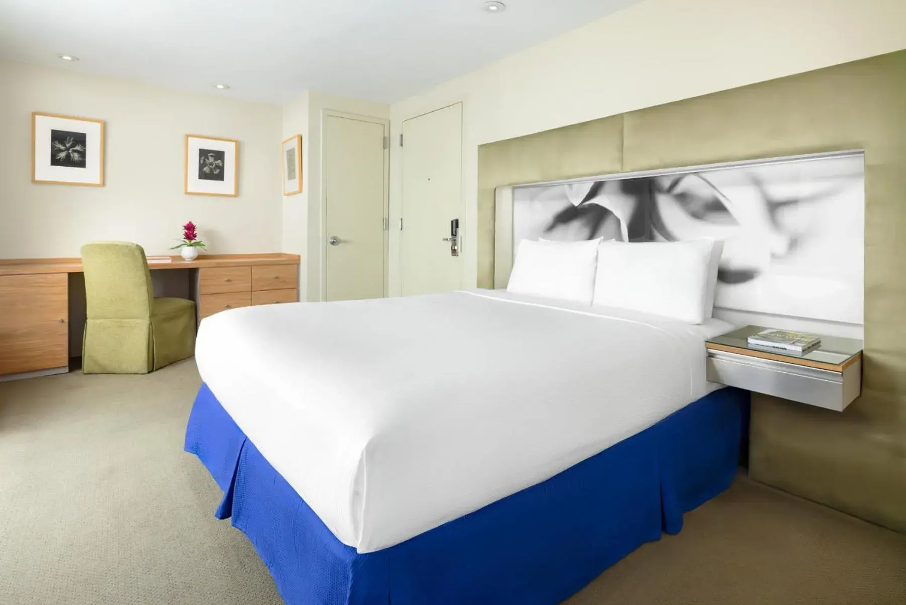 Bed in Shoreham Hotel Bed in Shoreham Hotel