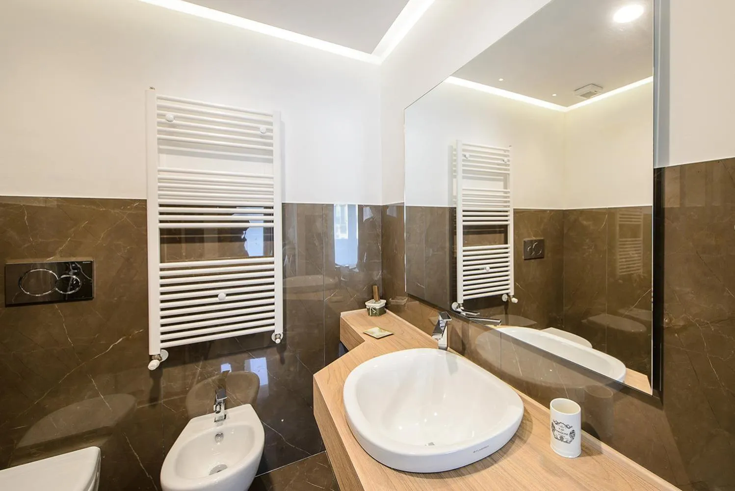Shower in Quarto Novo Suite