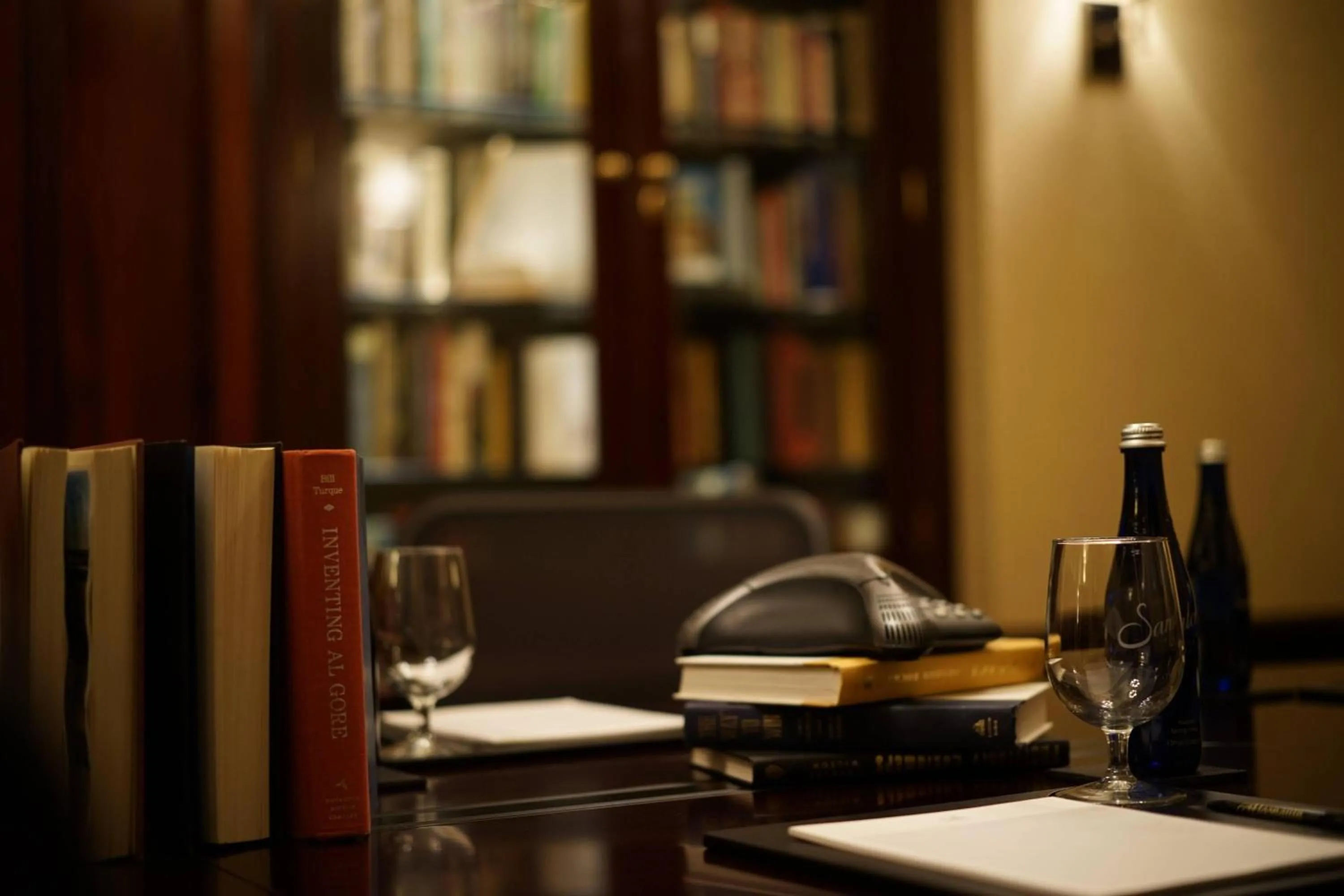 Meeting/conference room in The Algonquin Hotel Times Square, Autograph Collection