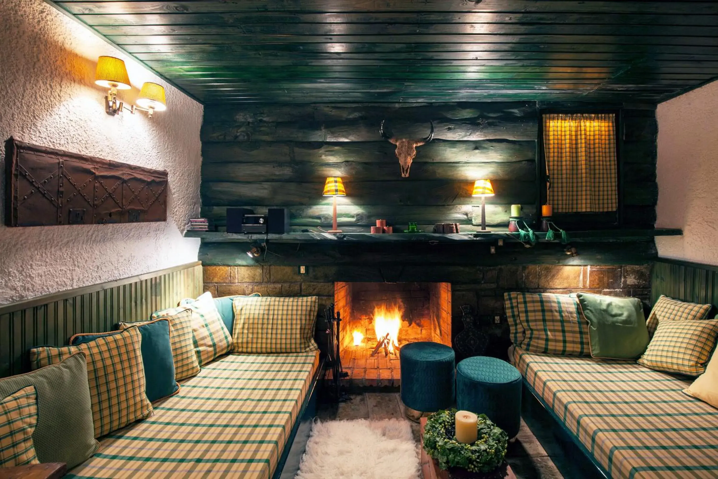 Dandy Villas Agoriani - Chalet Ivoni - Fireplace Dandy Villas Agoriani - Chalet Ivoni - Fireplace