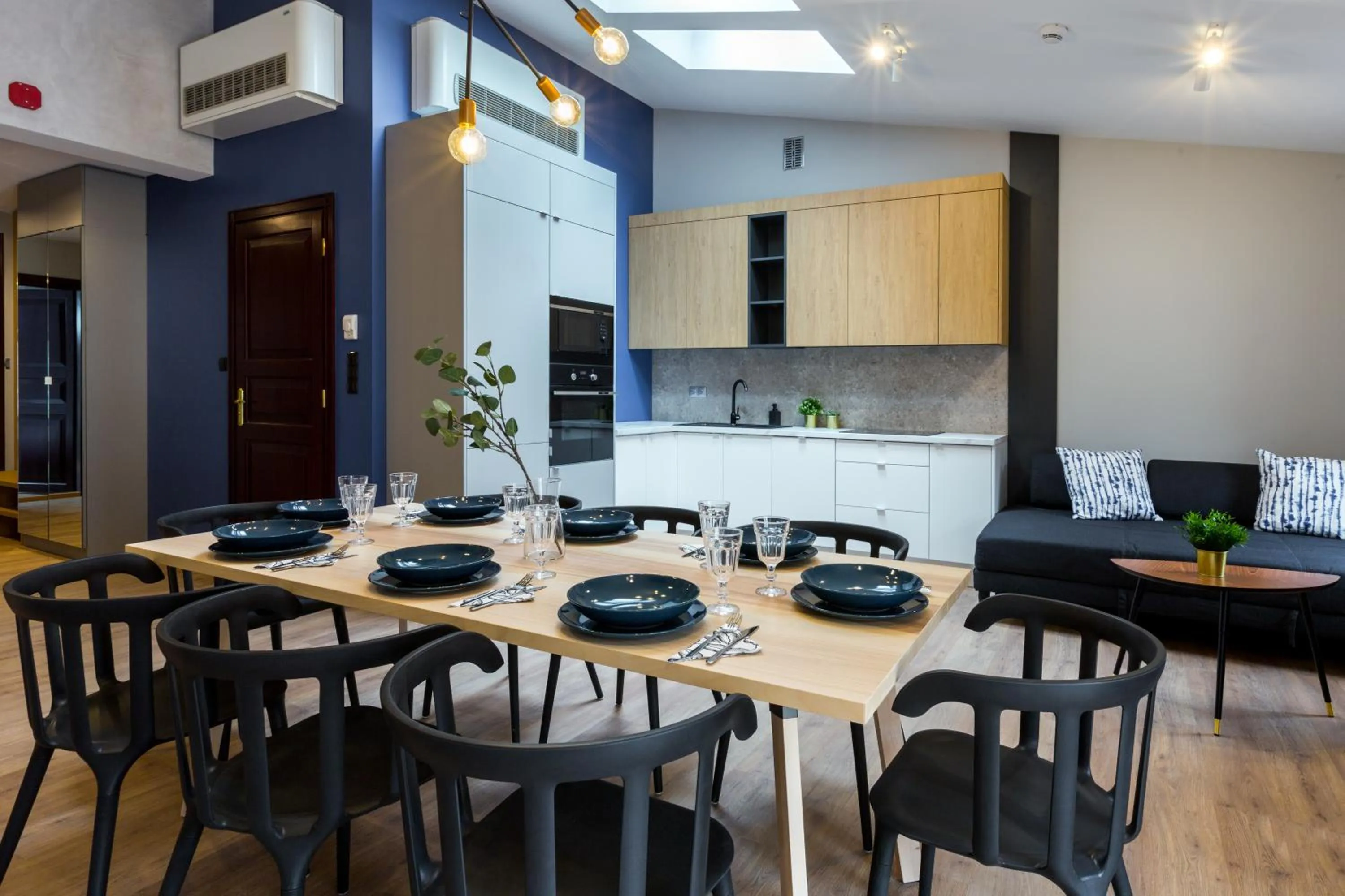 Kitchen or kitchenette in Szewska 7 Apartments