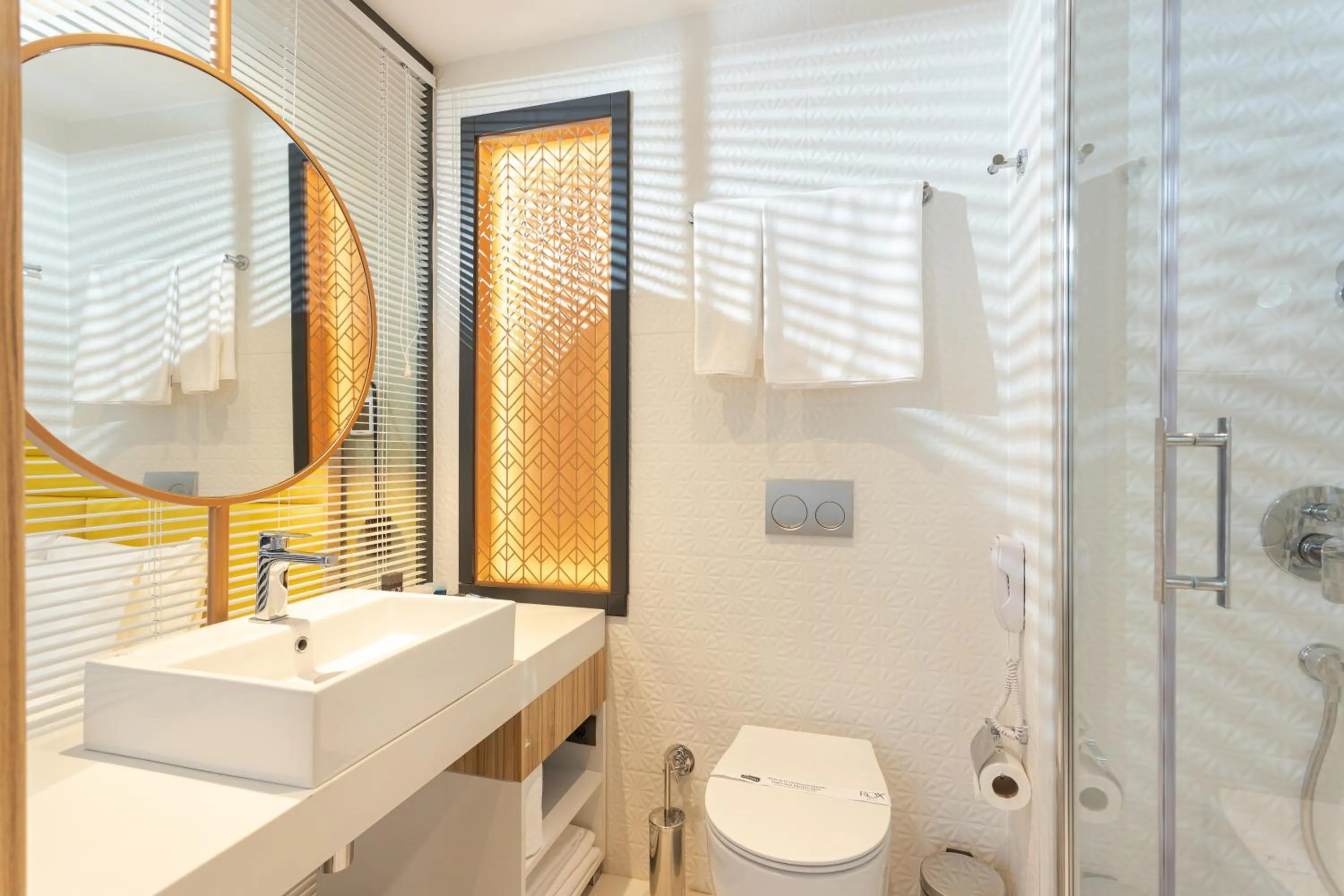 Toilet in ROX Hotel Ankara