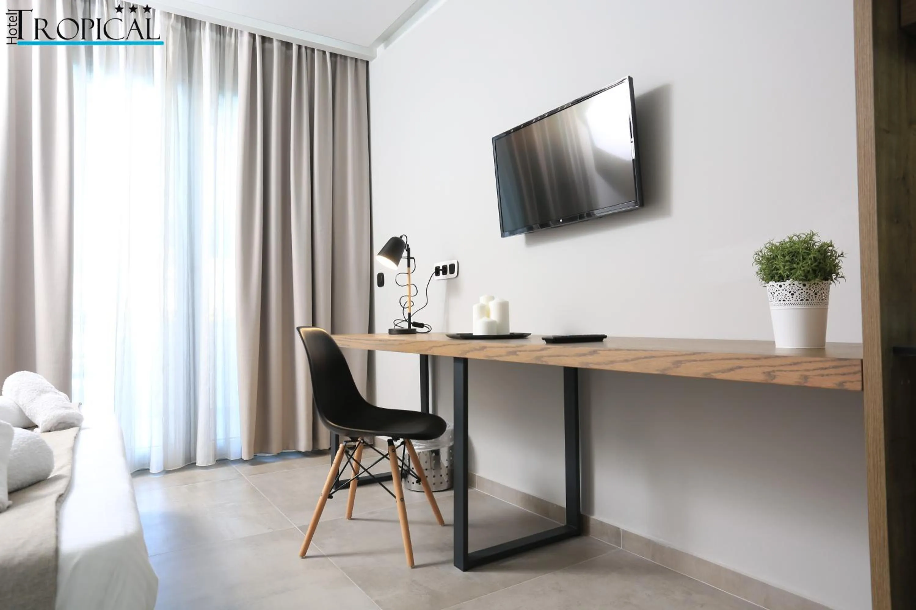 TV and multimedia in Tropical