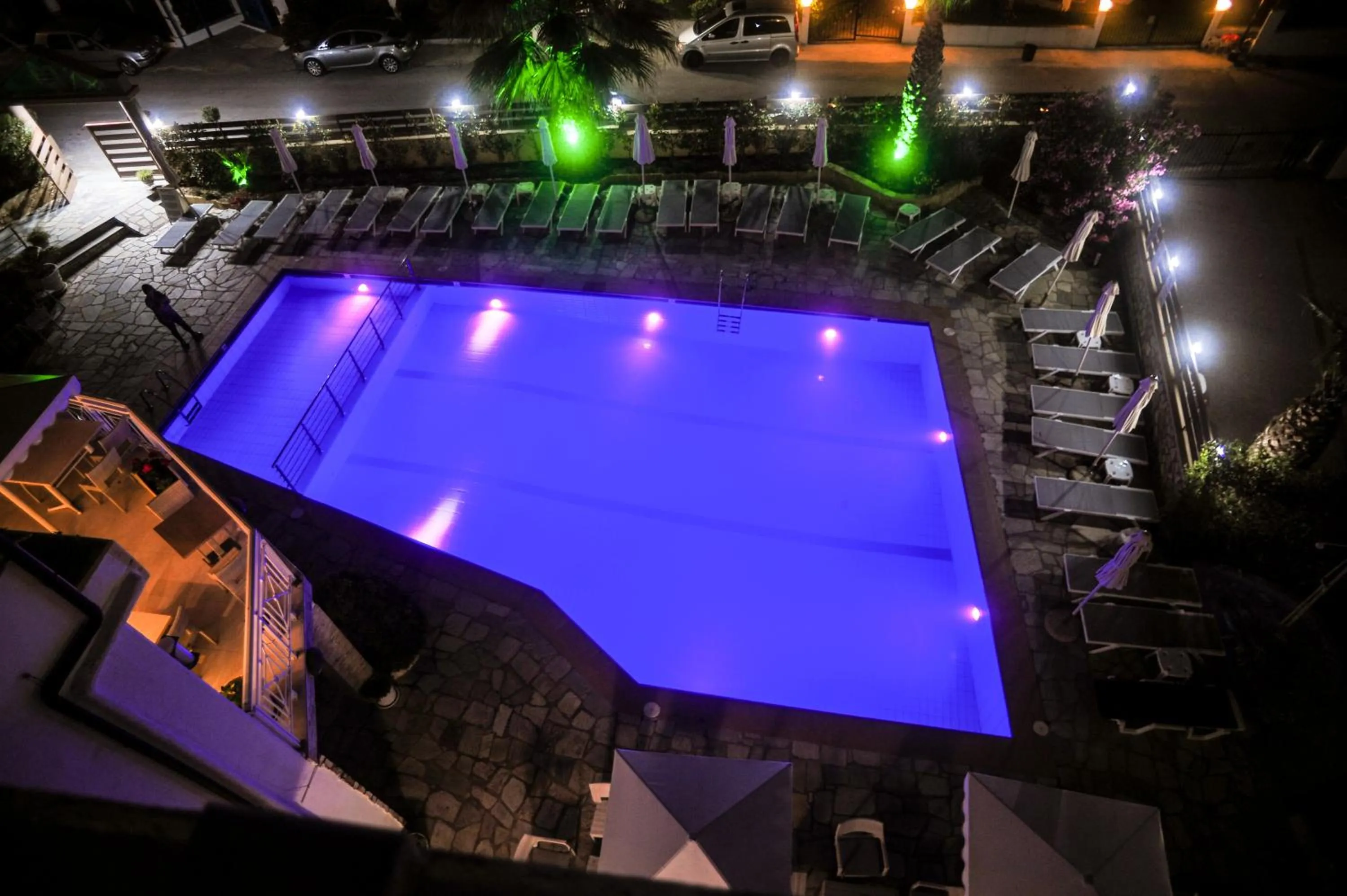 Swimming pool in Tropical