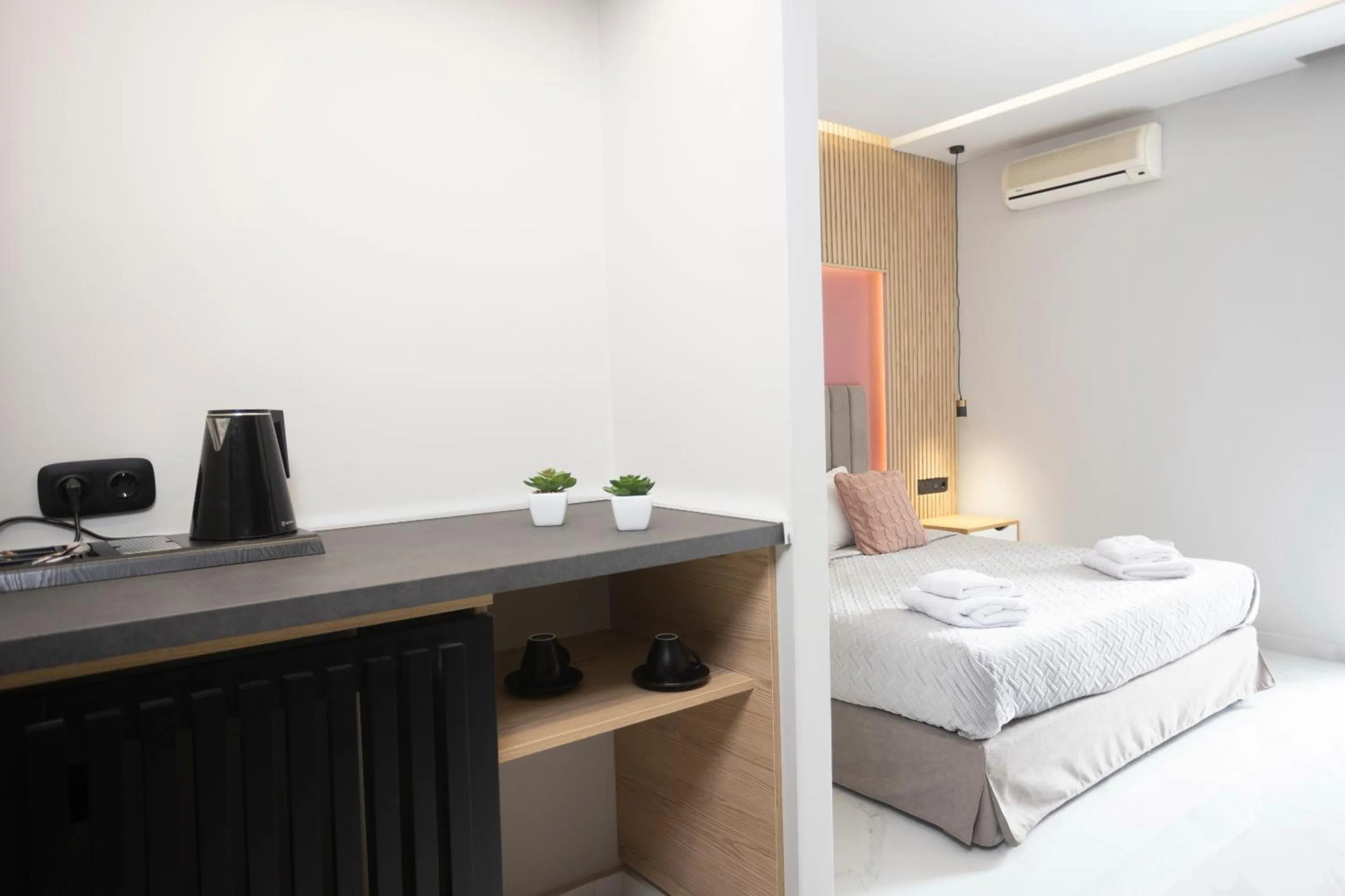 Coffee/tea facilities, Bed in Tropical