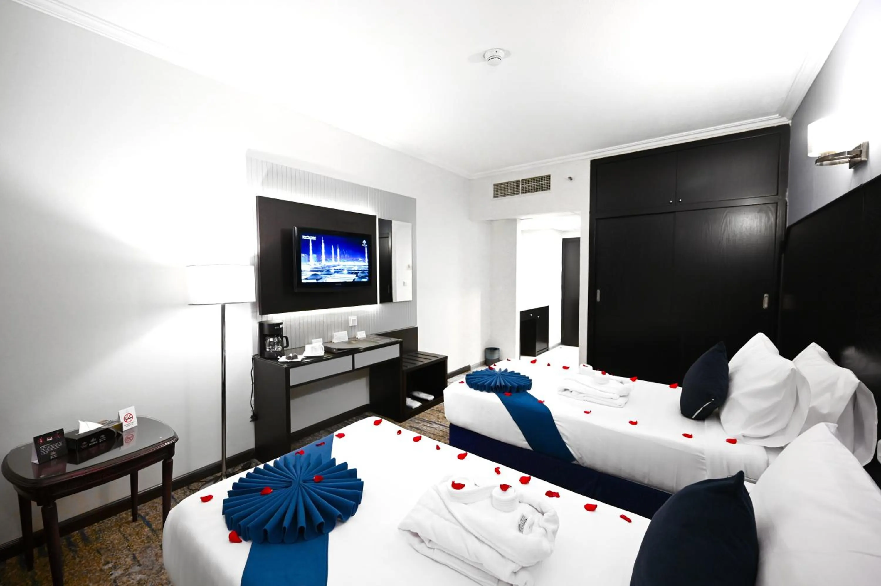 Bed in Grand Plaza Al Madina