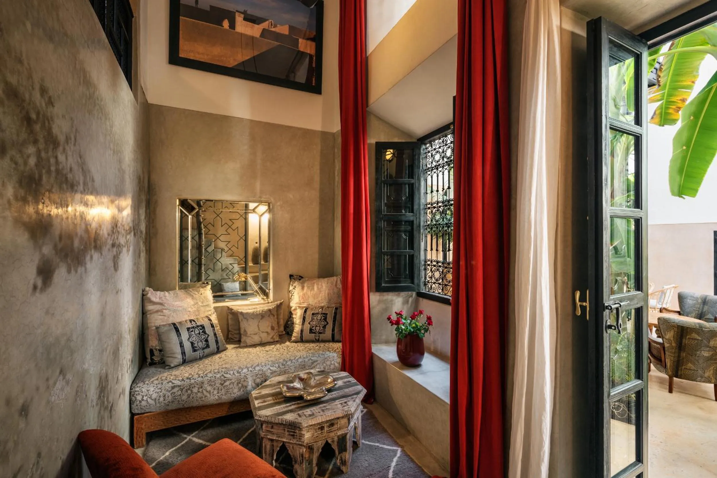 Seating area, Bed in 72 Hotel & Spa