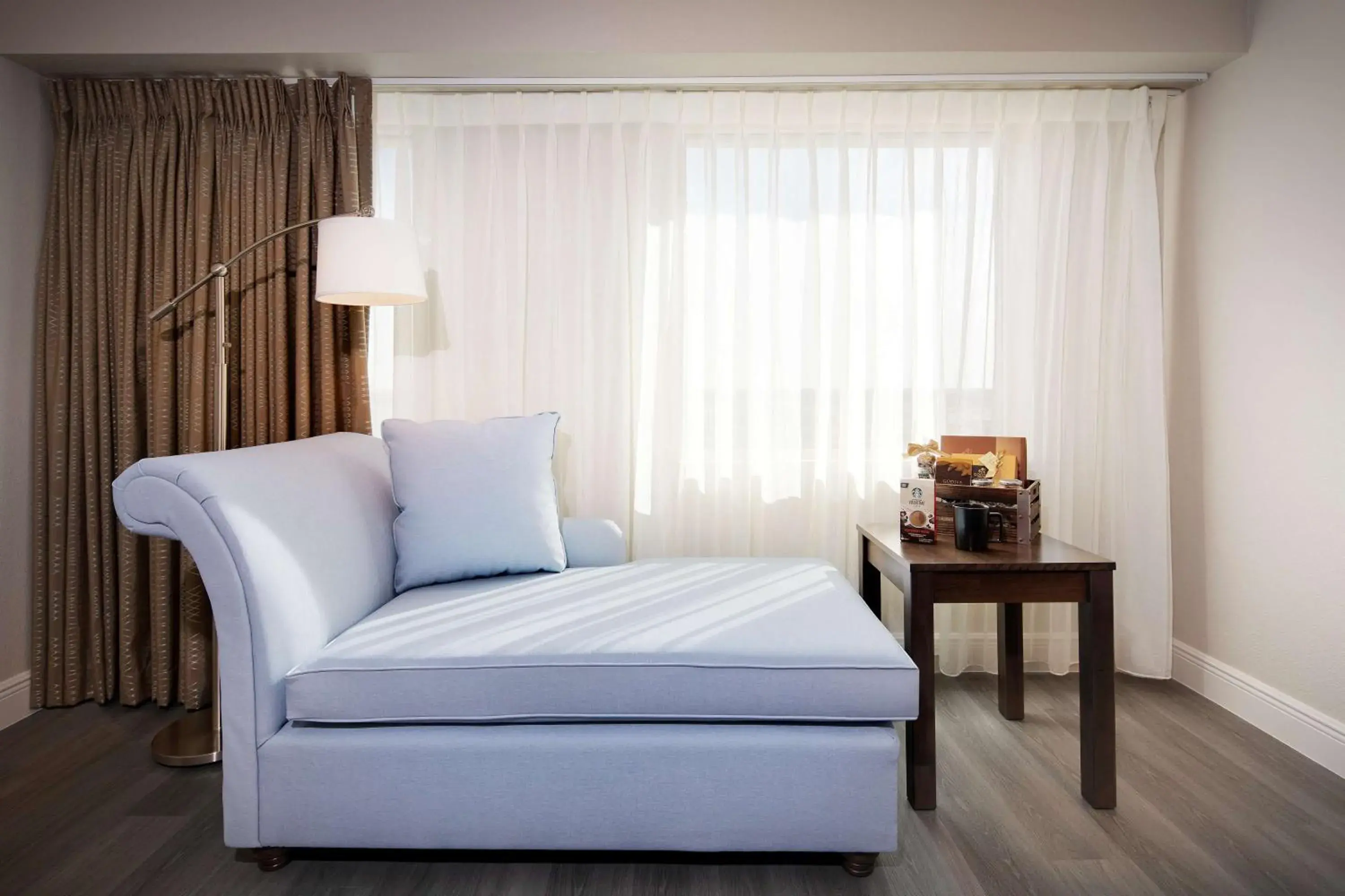 Photo of the whole room, Bed in The Florida Hotel & Conference Center in the Florida Mall Photo of the whole room, Bed in The Florida Hotel & Conference Center in the Florida Mall