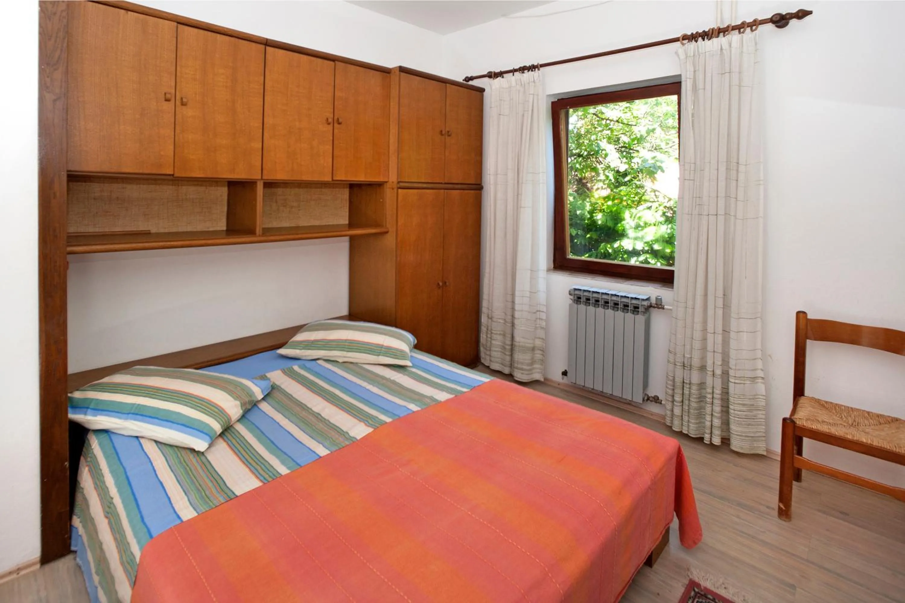 Bed in Apartments Mladenka