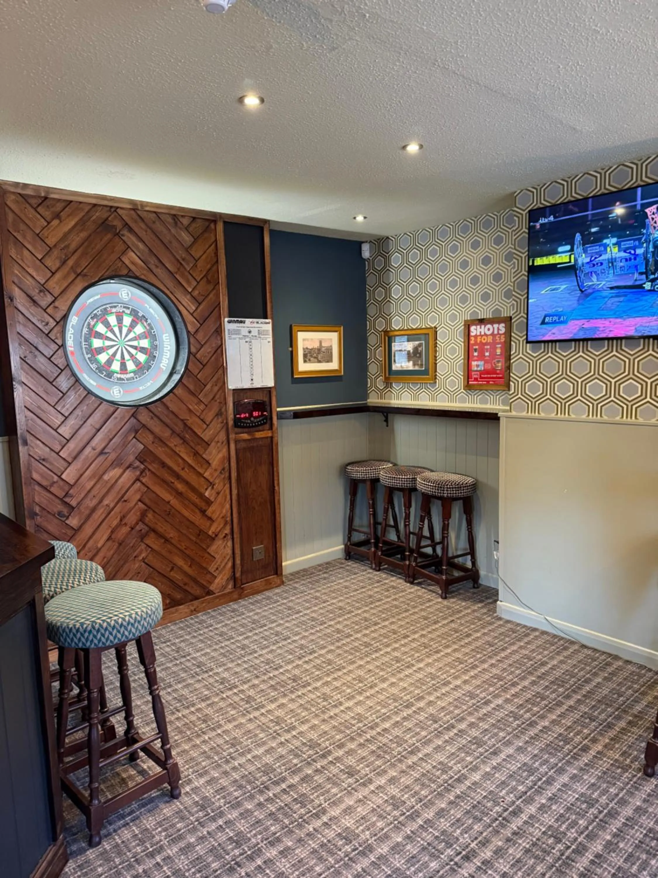 Darts in The Rampant Horse Public House