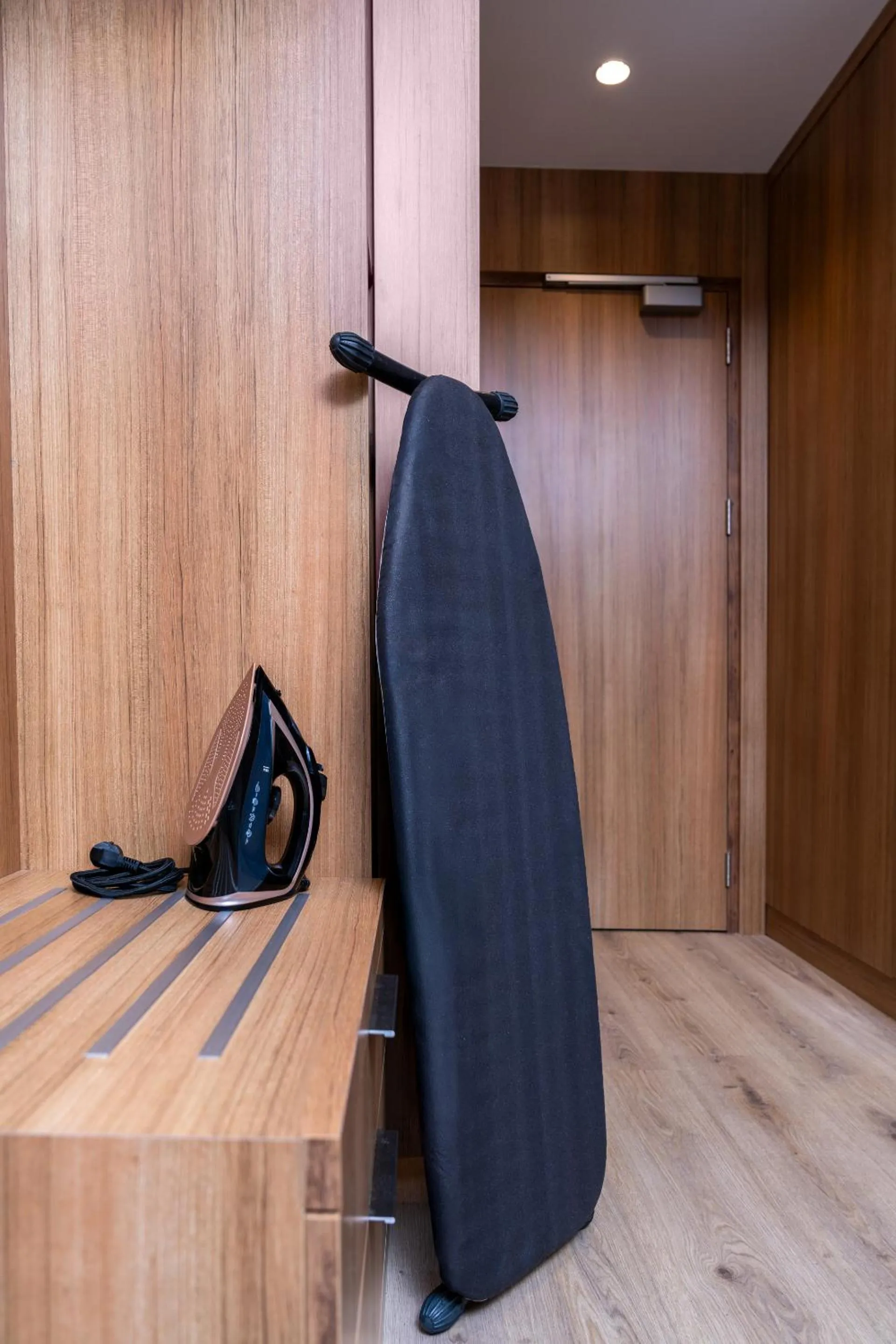 flat iron in Best Western Premier Hidden Hills Hotel