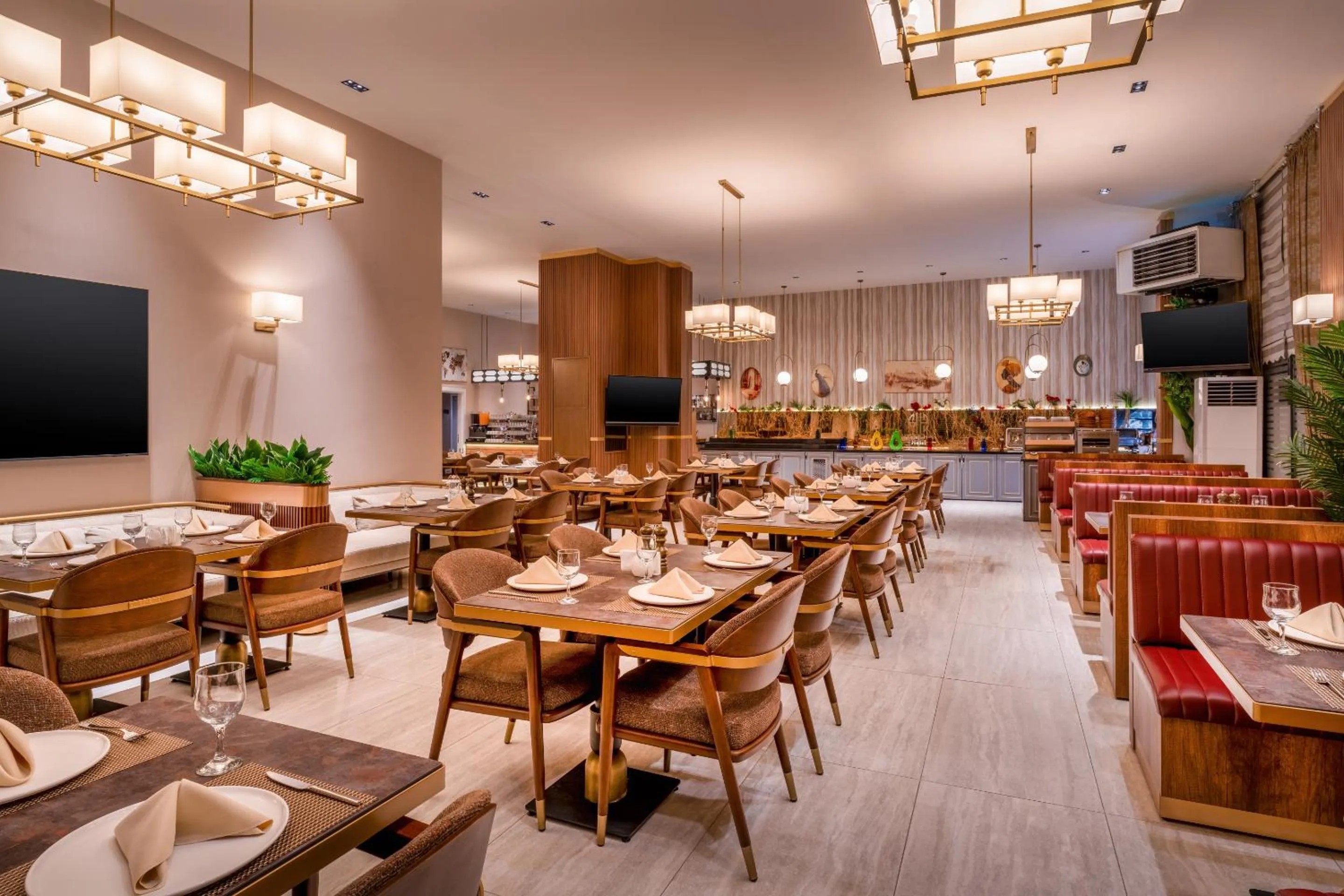 Restaurant/places to eat in Best Western Premier Hidden Hills Hotel