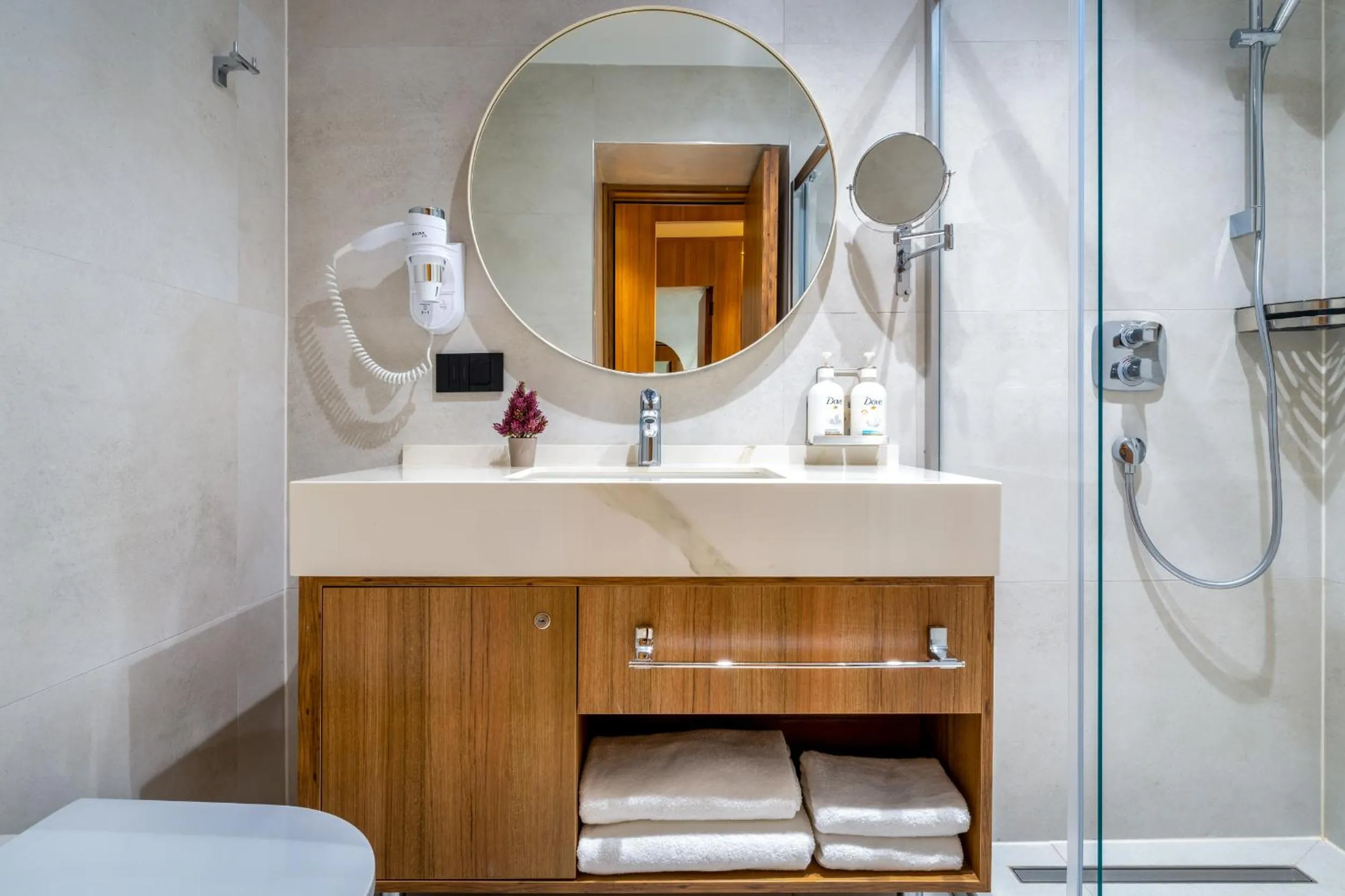 Shower in Best Western Premier Hidden Hills Hotel