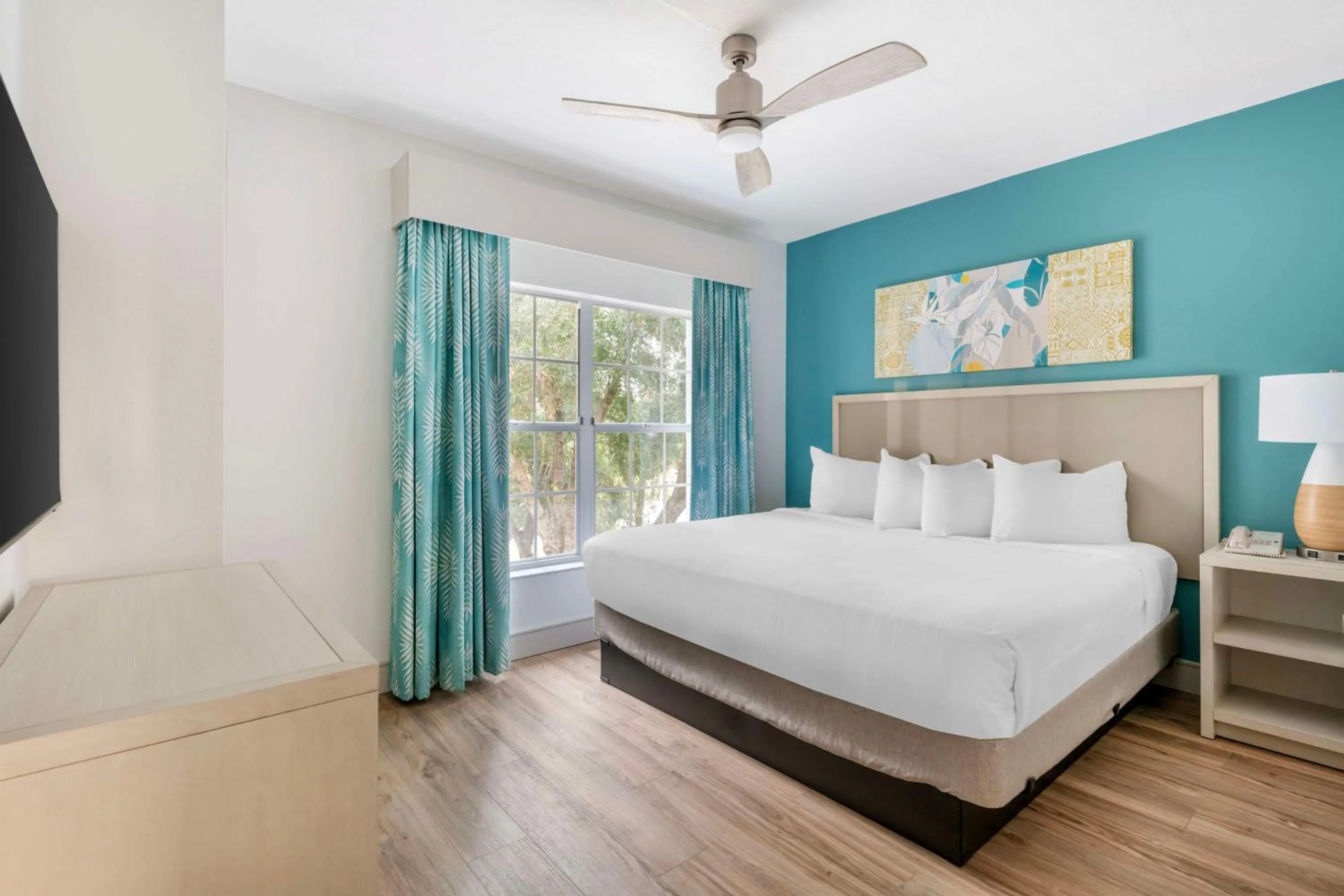 Bed in Hilton Vacation Club Aqua Sol Orlando West