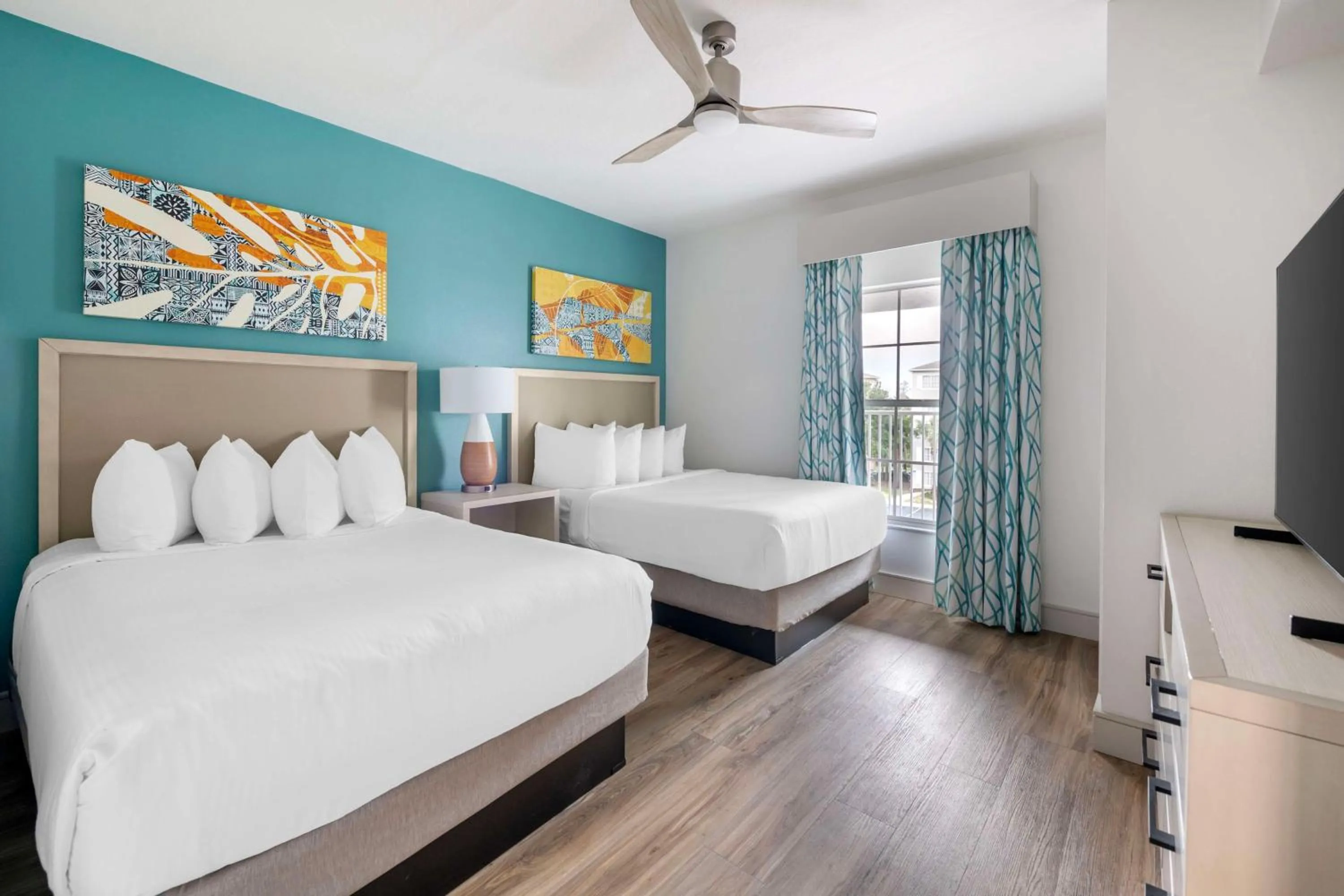 Bed in Hilton Vacation Club Aqua Sol Orlando West