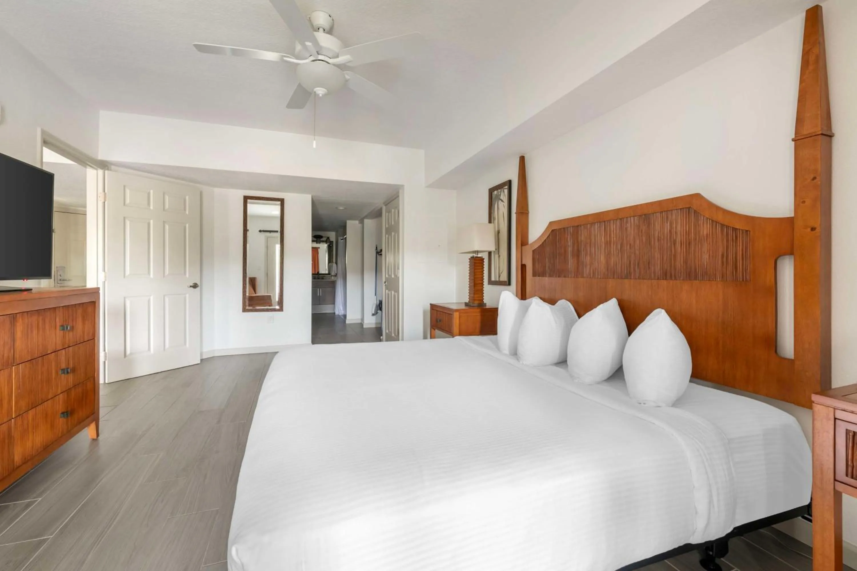 Bed in Hilton Vacation Club Aqua Sol Orlando West