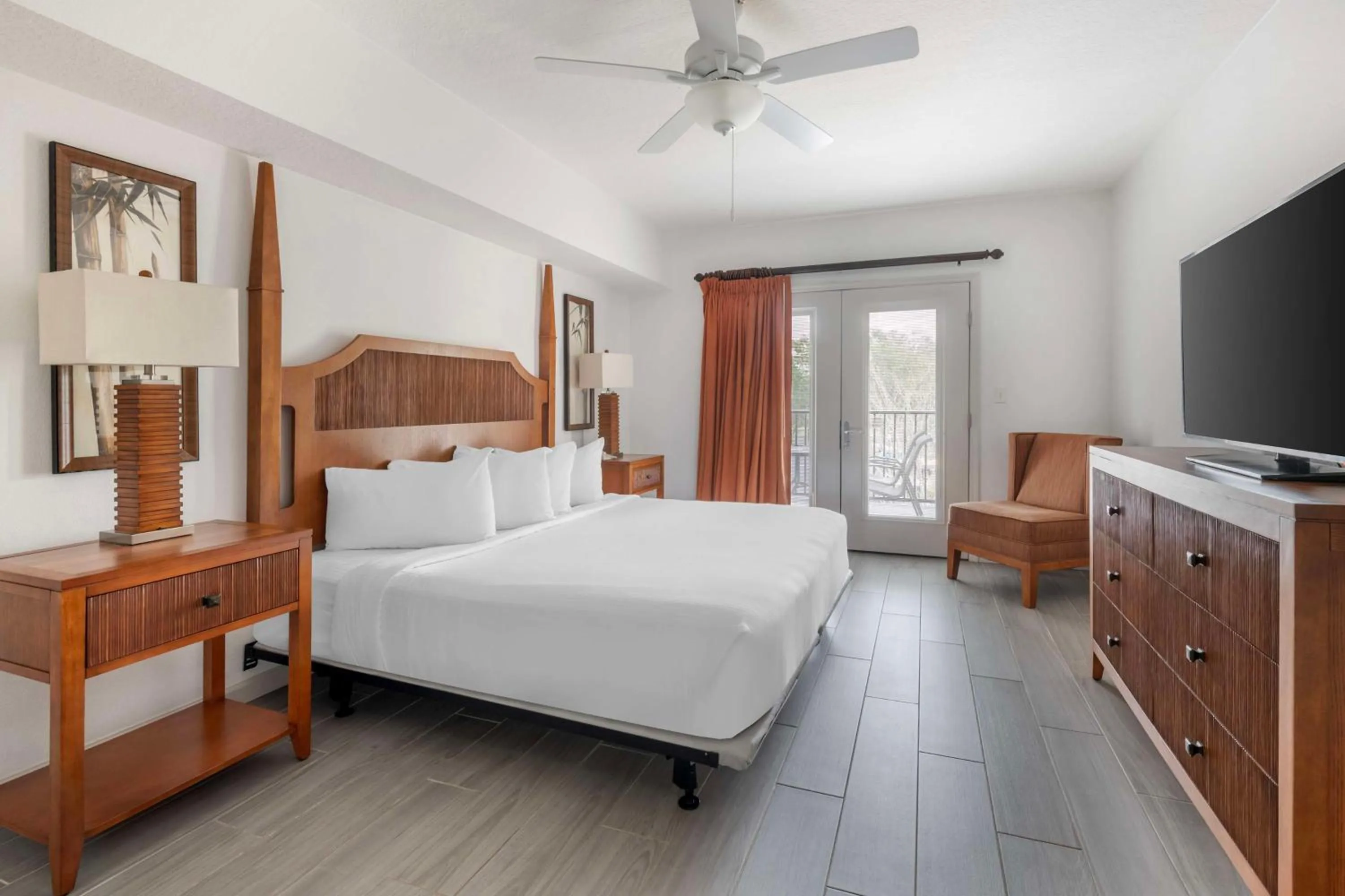 Bed in Hilton Vacation Club Aqua Sol Orlando West