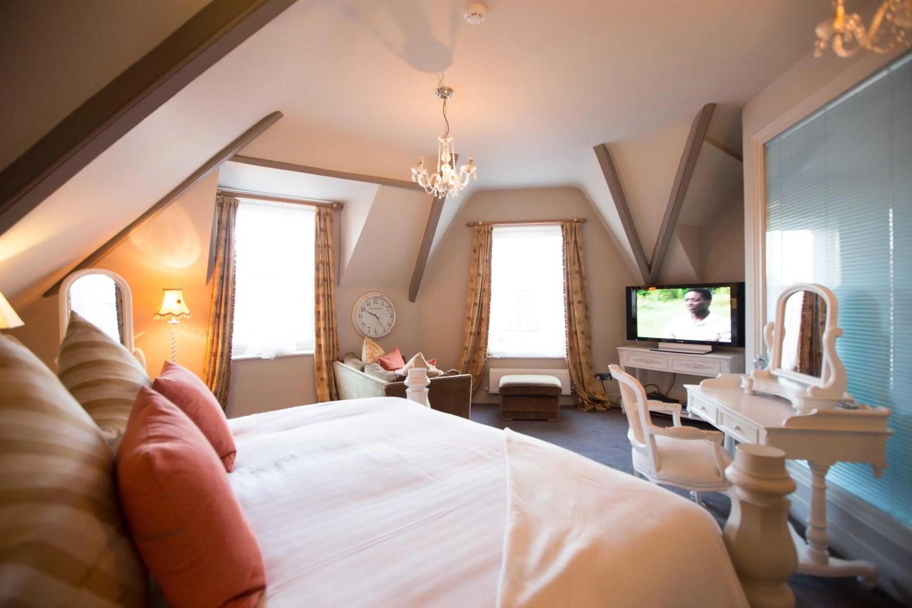 Day in OX Hotel, Bar, & Grill