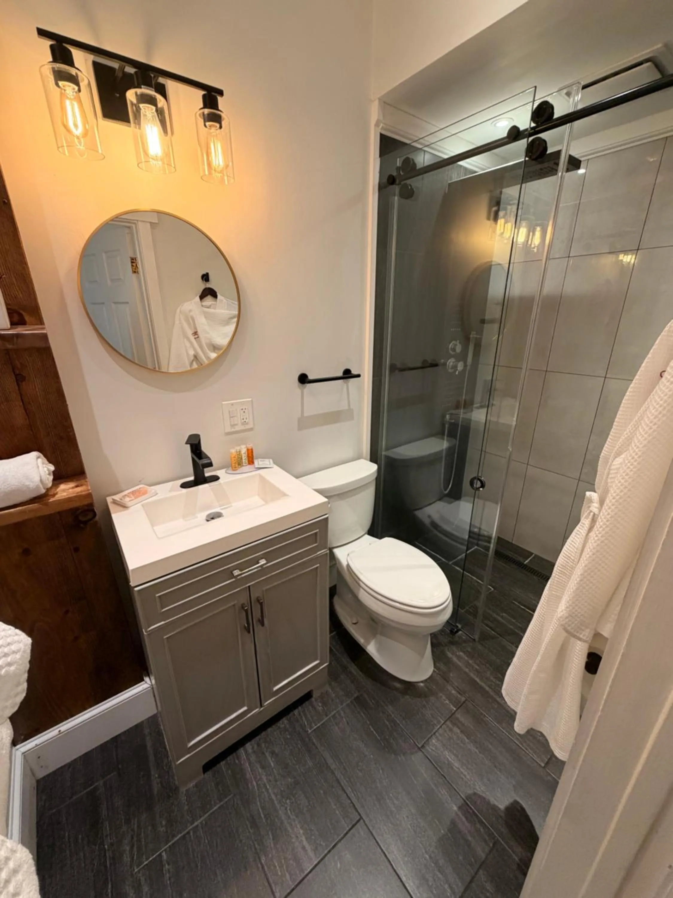 Casablanca Inn on the Bay