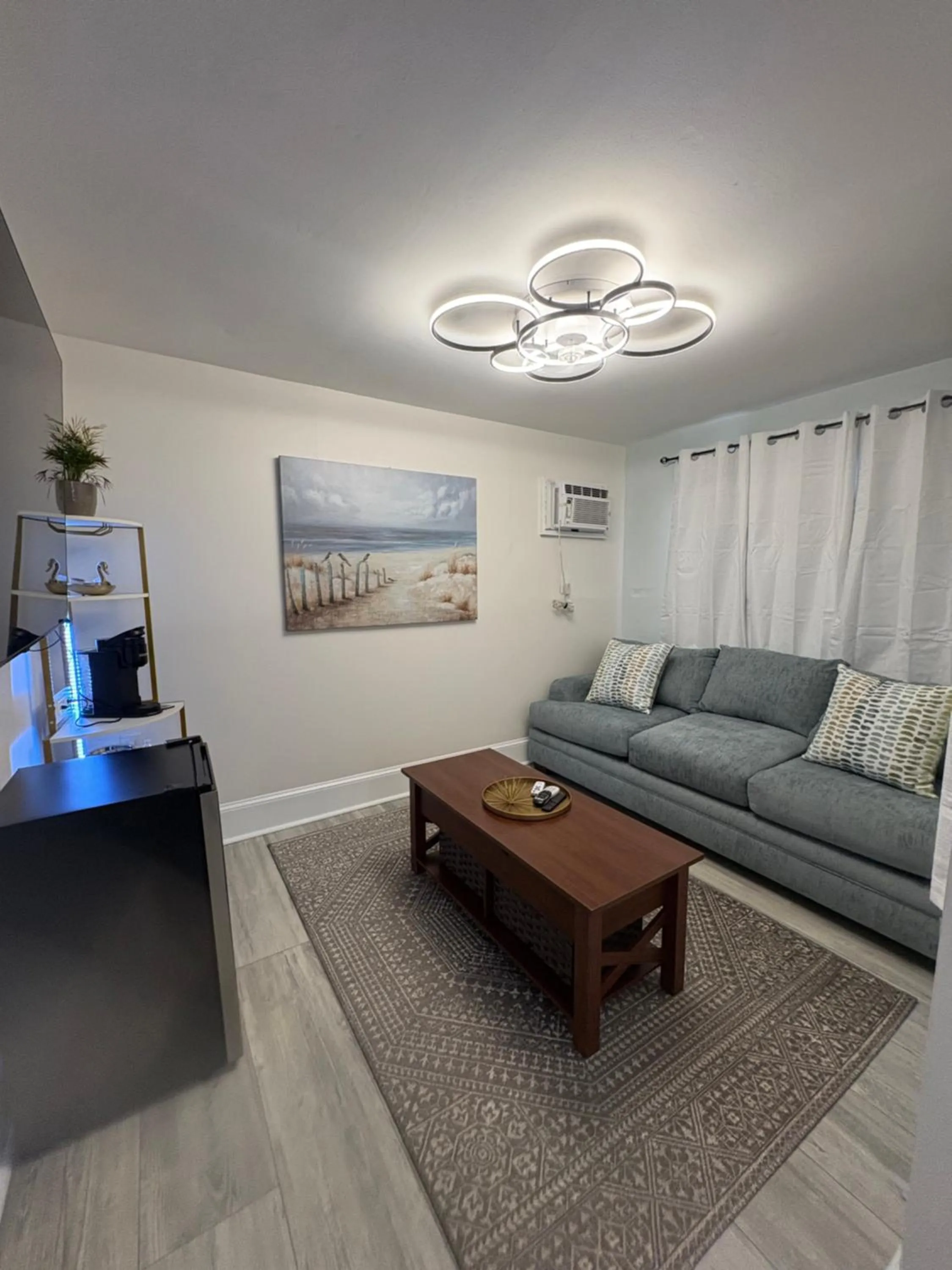 Casablanca Inn on the Bay