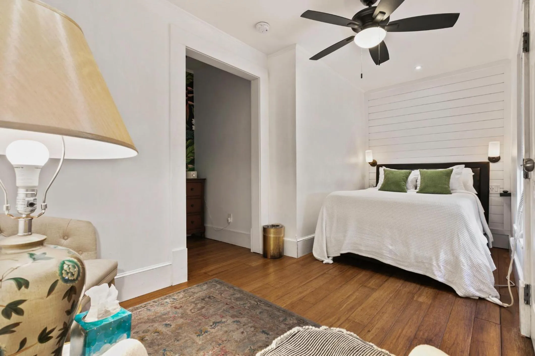 Bed in Casablanca Inn on the Bay