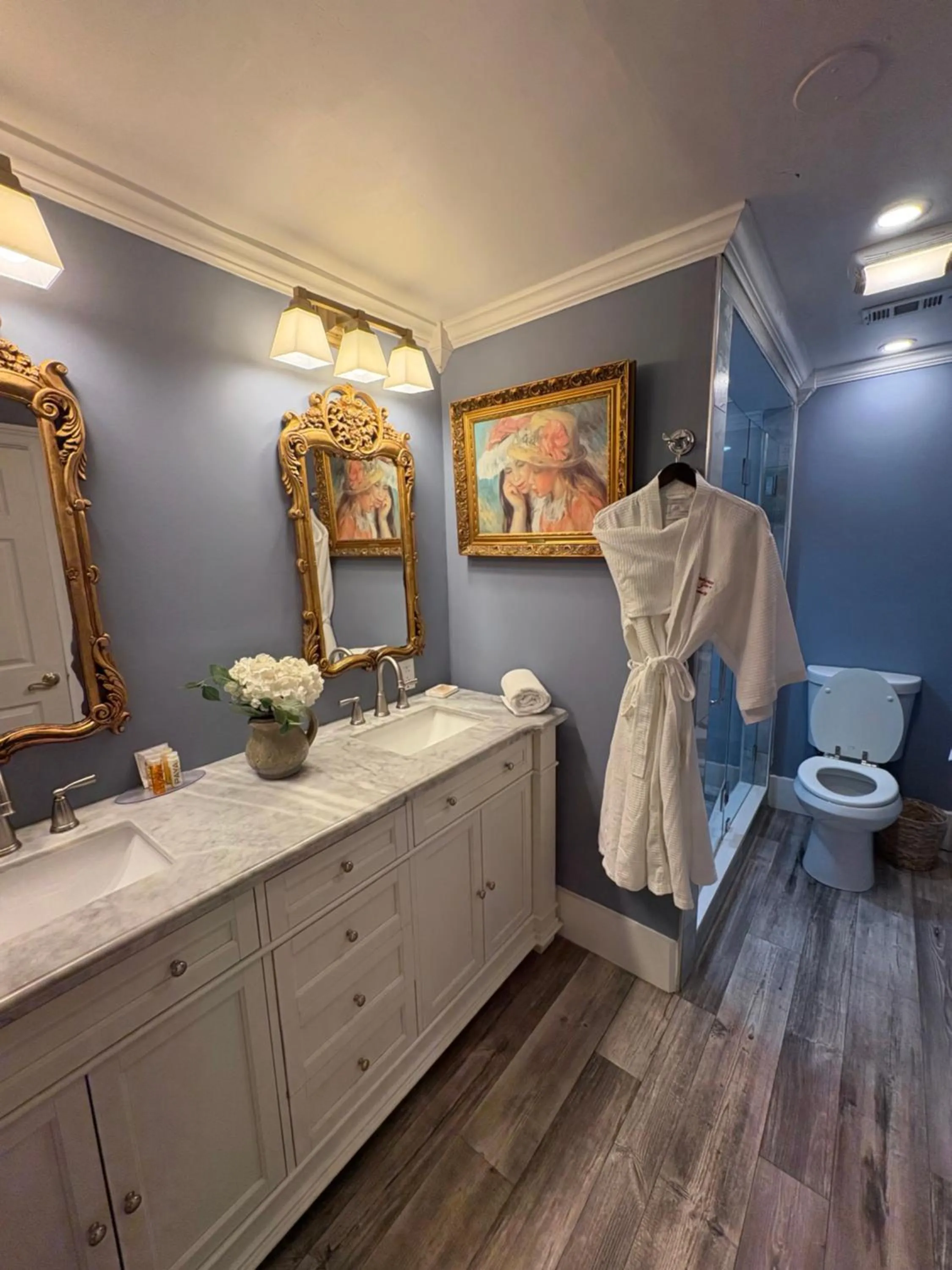 Casablanca Inn on the Bay