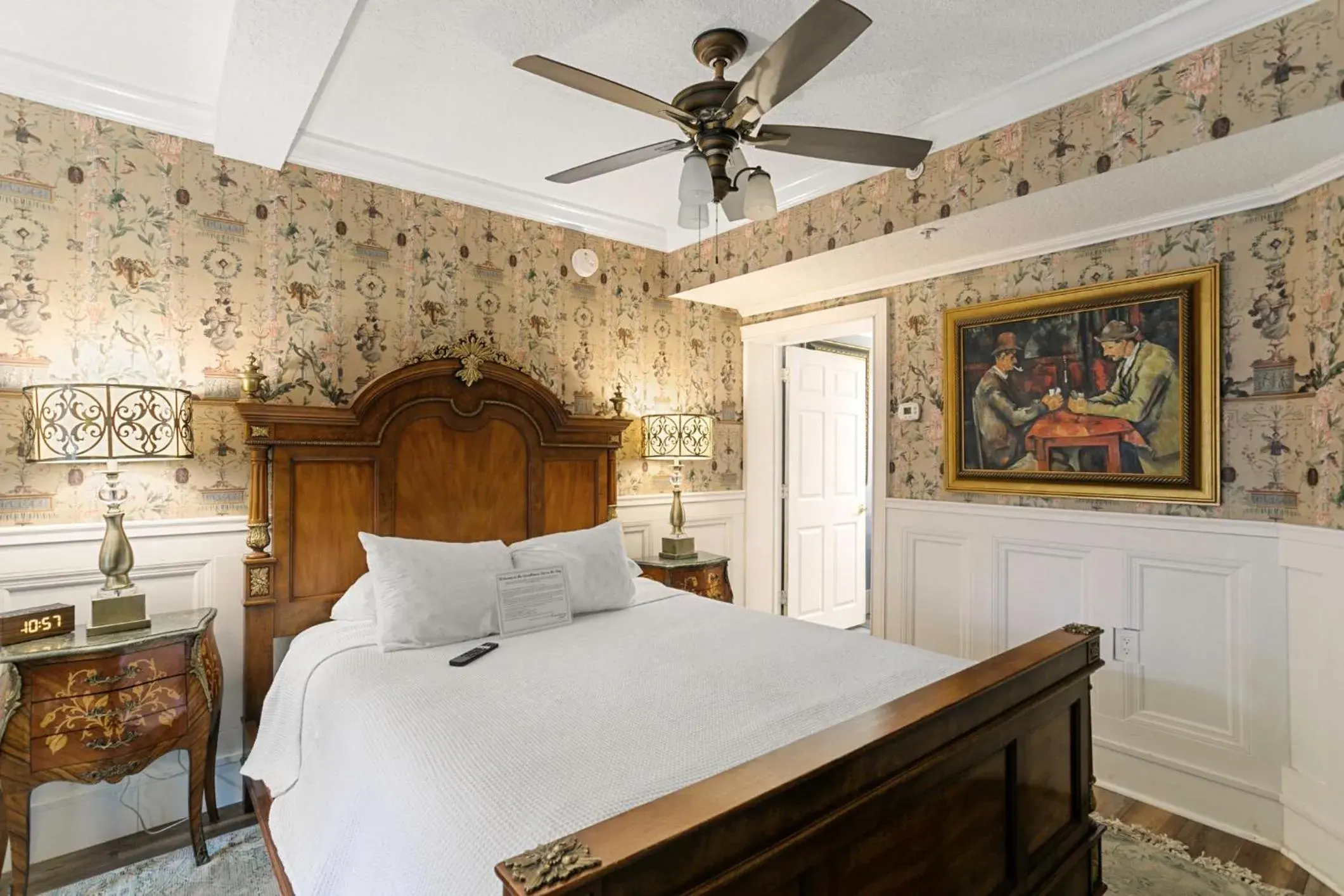 Bed in Casablanca Inn on the Bay Bed in Casablanca Inn on the Bay