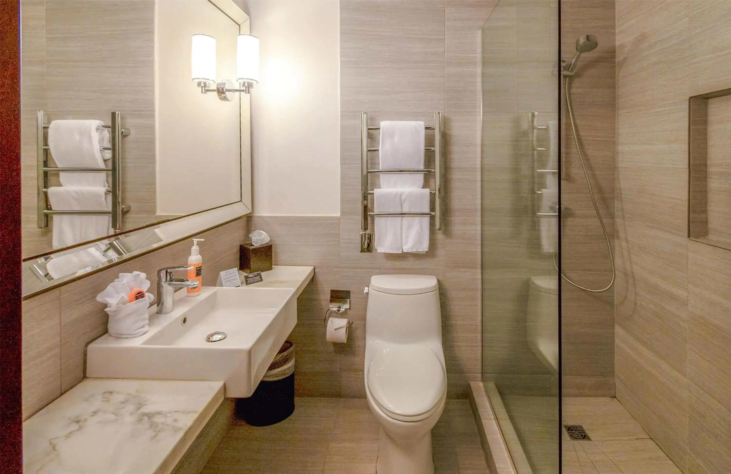 Bathroom in Park South Hotel, part of JdV by Hyatt Bathroom in Park South Hotel, part of JdV by Hyatt