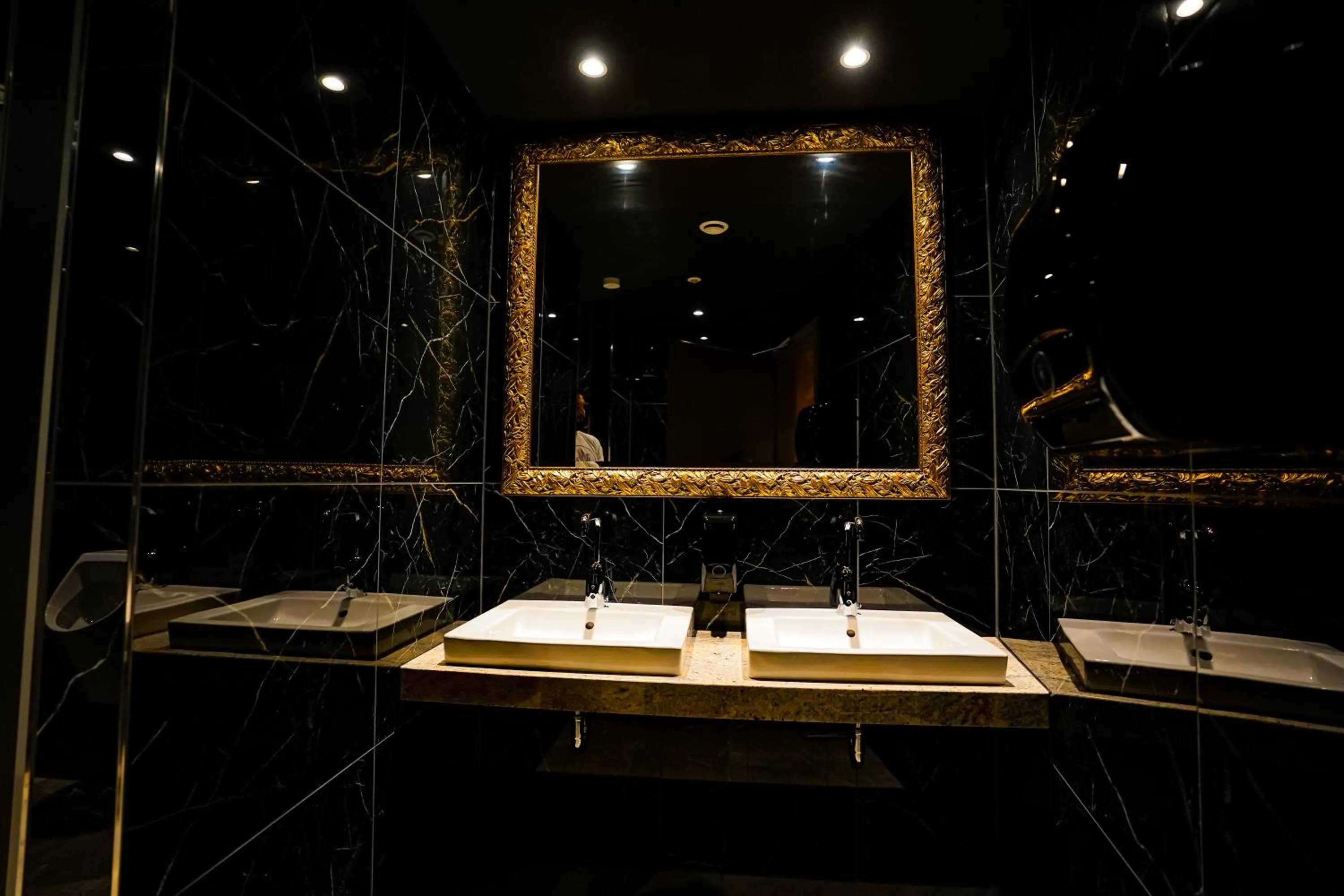 Decorative detail in Hotel Viktorosa