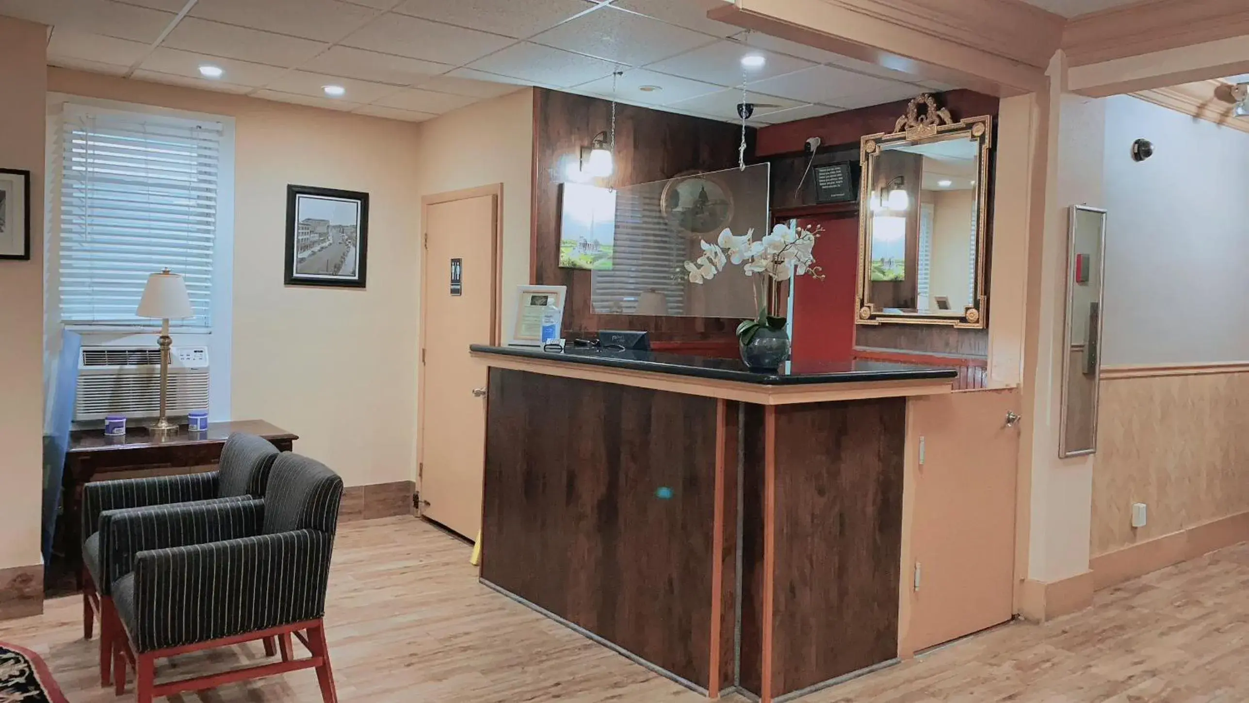 Lobby or reception in District Hotel Lobby or reception in District Hotel