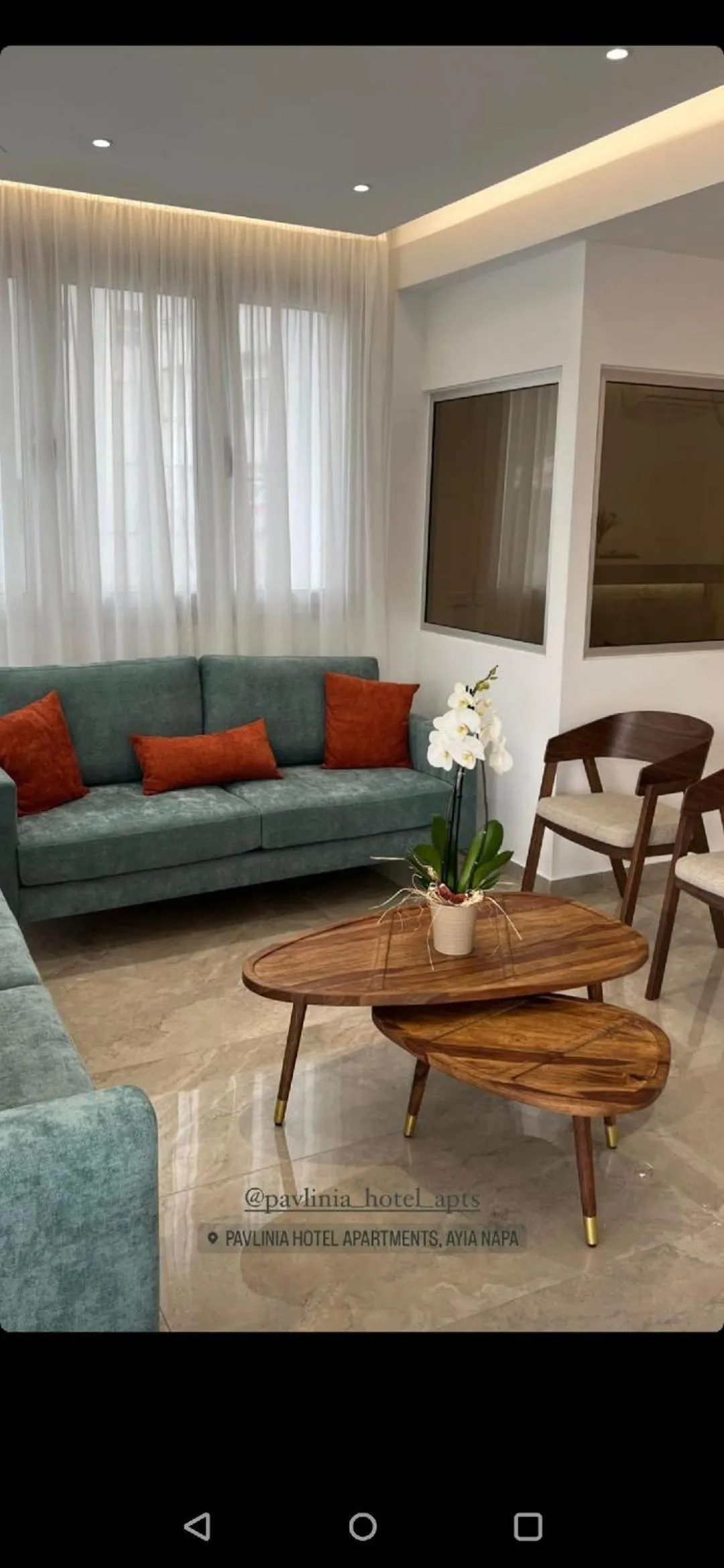 Pavlinia Hotel & Apartments