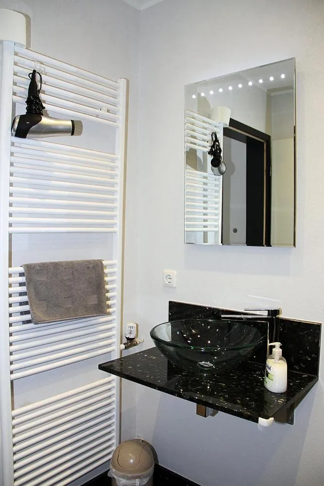 Bathroom in Hotel Klenkes am Bahnhof