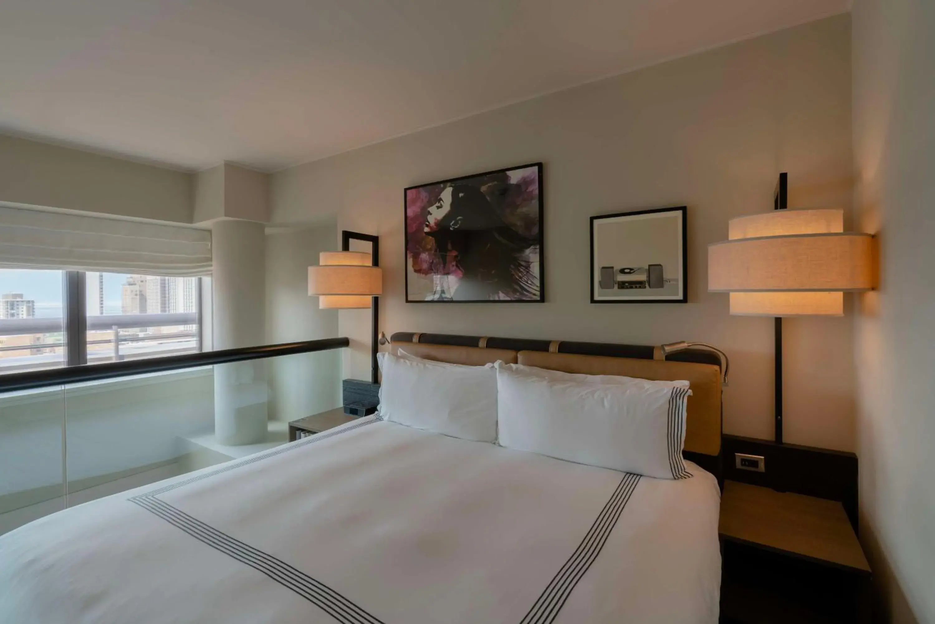 Photo of the whole room, Bed in Thompson Chicago, by Hyatt Photo of the whole room, Bed in Thompson Chicago, by Hyatt