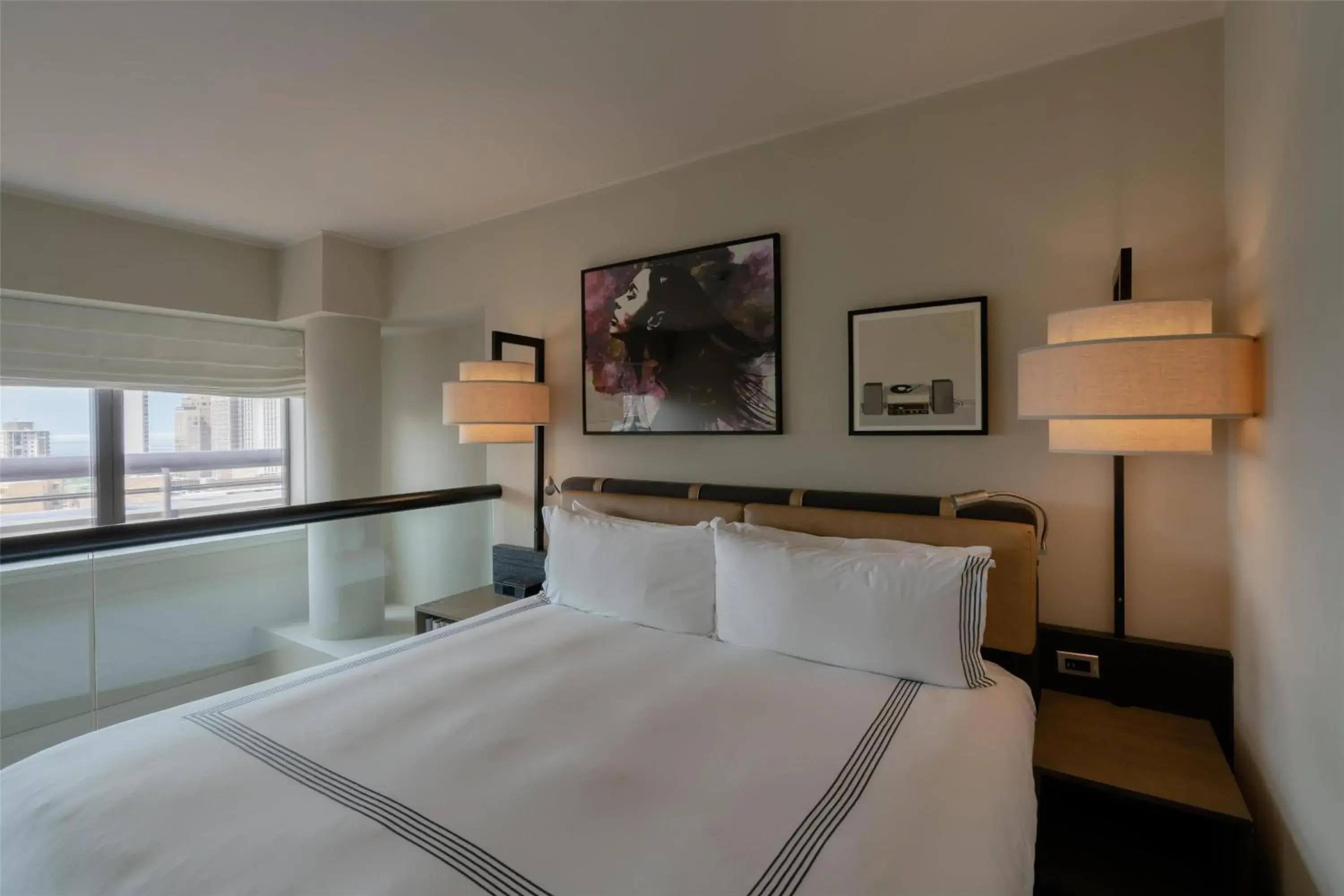 Photo of the whole room, Bed in Thompson Chicago, by Hyatt Photo of the whole room, Bed in Thompson Chicago, by Hyatt